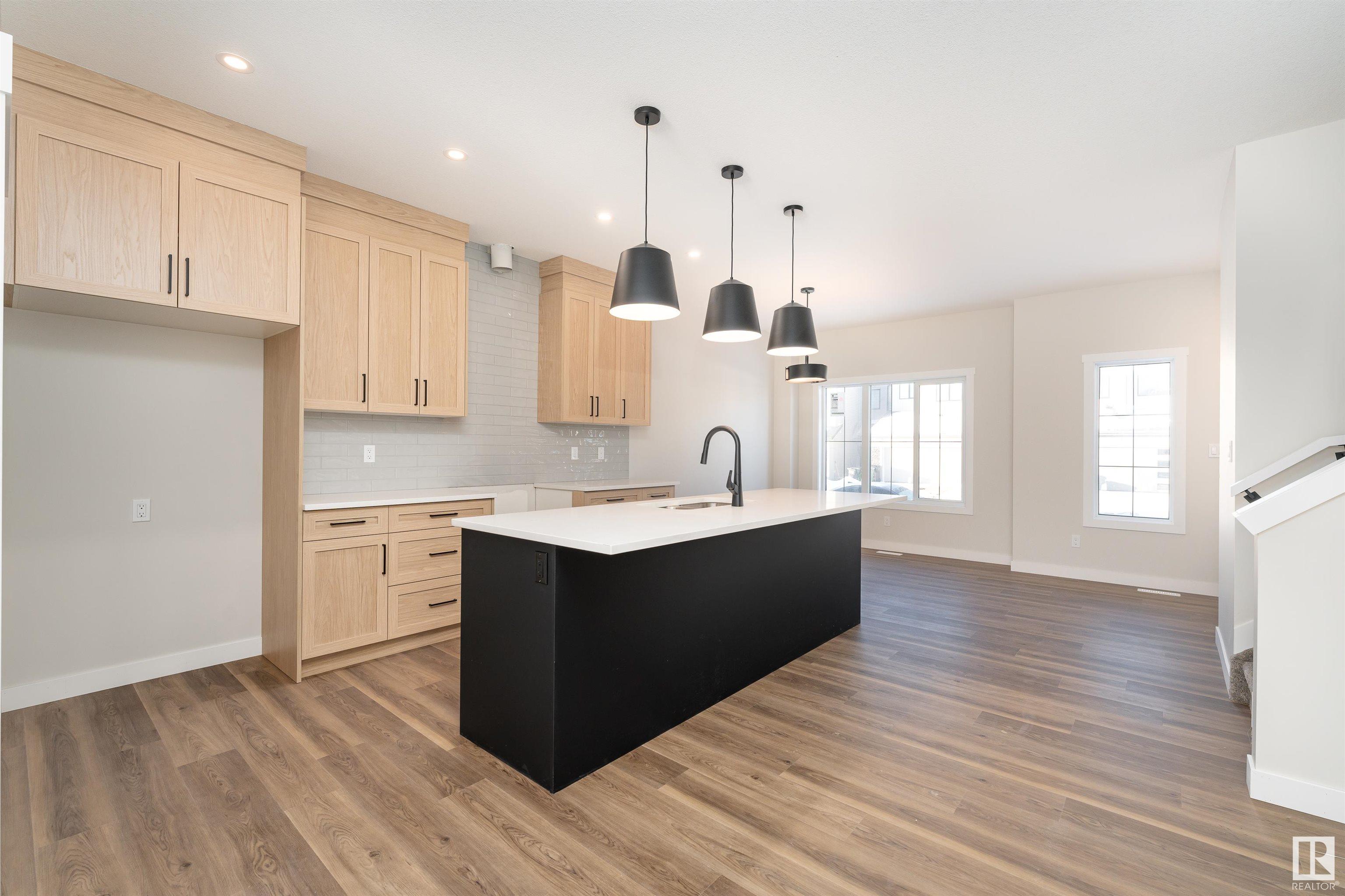      9351 222 ST NW , Edmonton,  ,T5T 7T1 ;  Listing Number: MLS E4415477