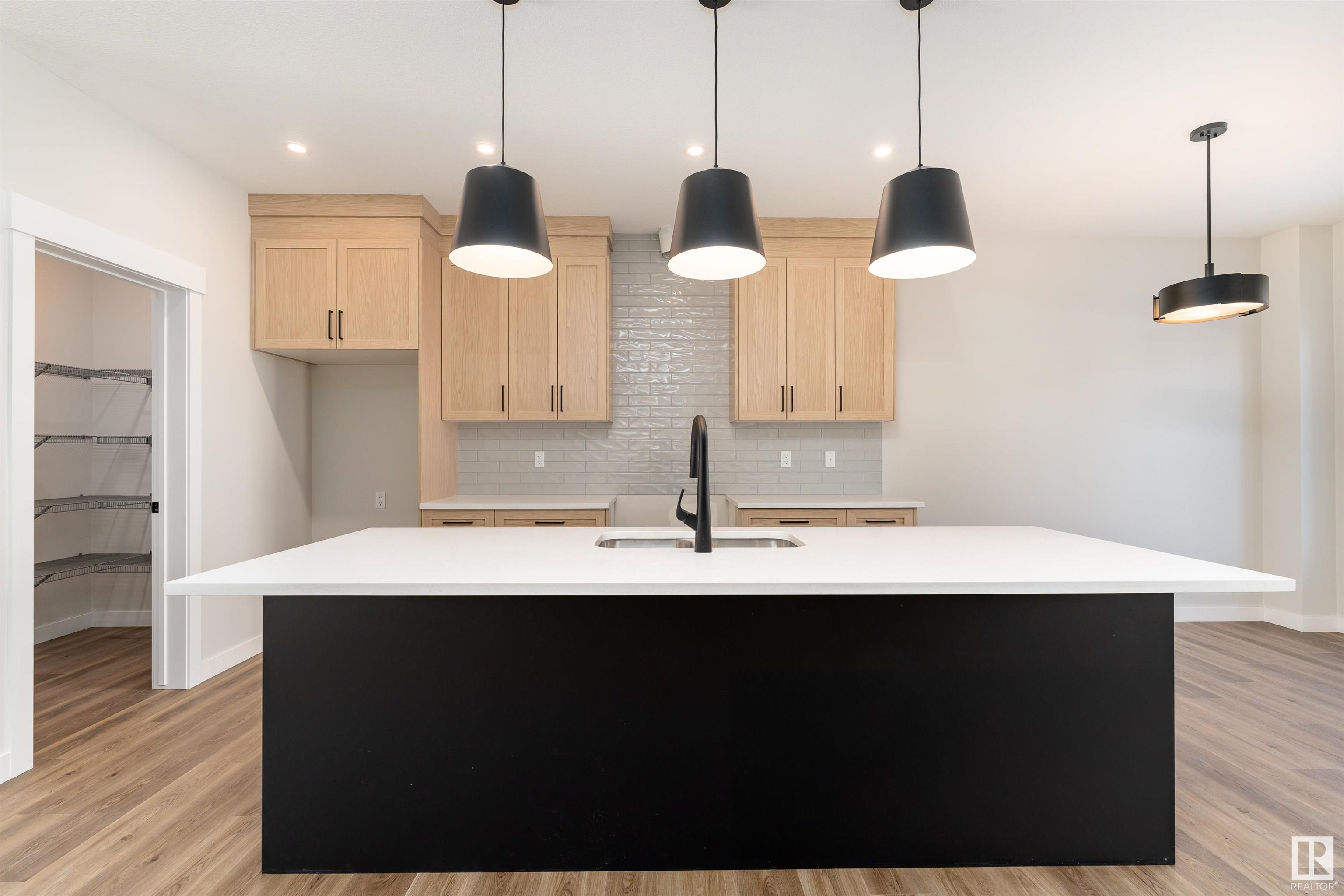      9351 222 ST NW , Edmonton,  ,T5T 7T1 ;  Listing Number: MLS E4415477