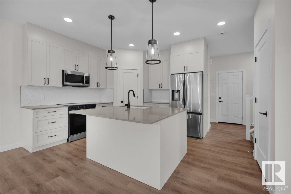      10 BRICKYARD WY , Stony Plain,  ,T7Z 0H9 ;  Listing Number: MLS E4415481