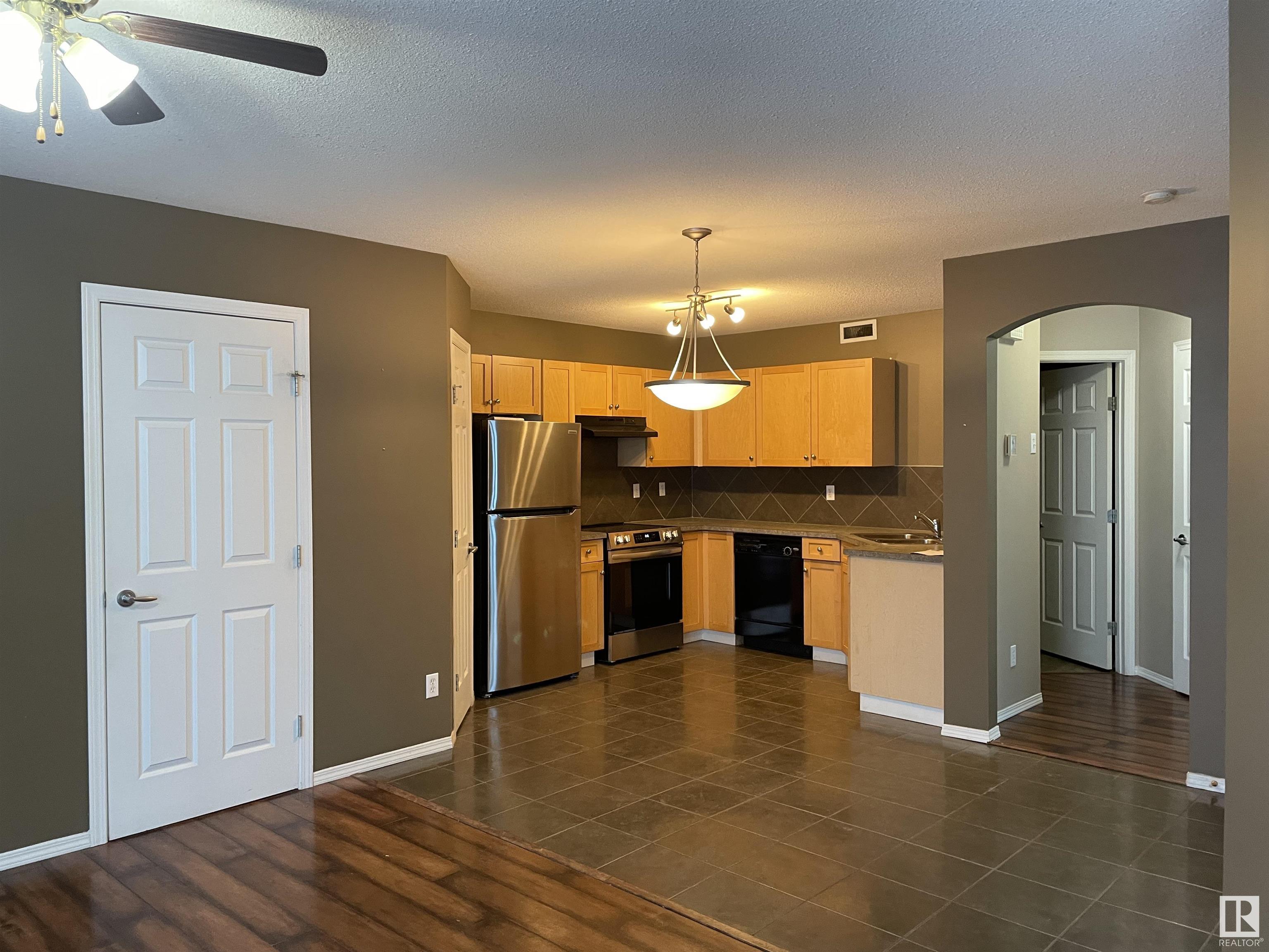     #68 150 EDWARDS DR SW , Edmonton,  ,T6X 1M4 ;  Listing Number: MLS E4415490