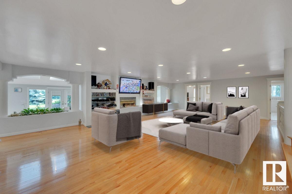      10812 5 AV SW , Edmonton,  ,T6W 1A2 ;  Listing Number: MLS E4415491
