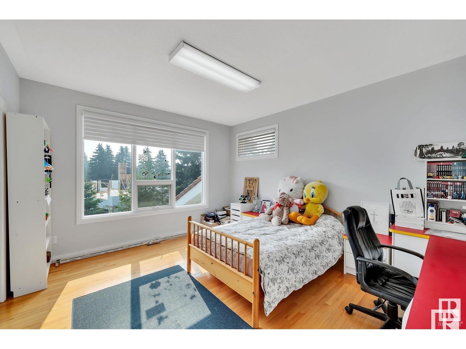      10812 5 AV SW , Edmonton,  ,T6W 1A2 ;  Listing Number: MLS E4415491
