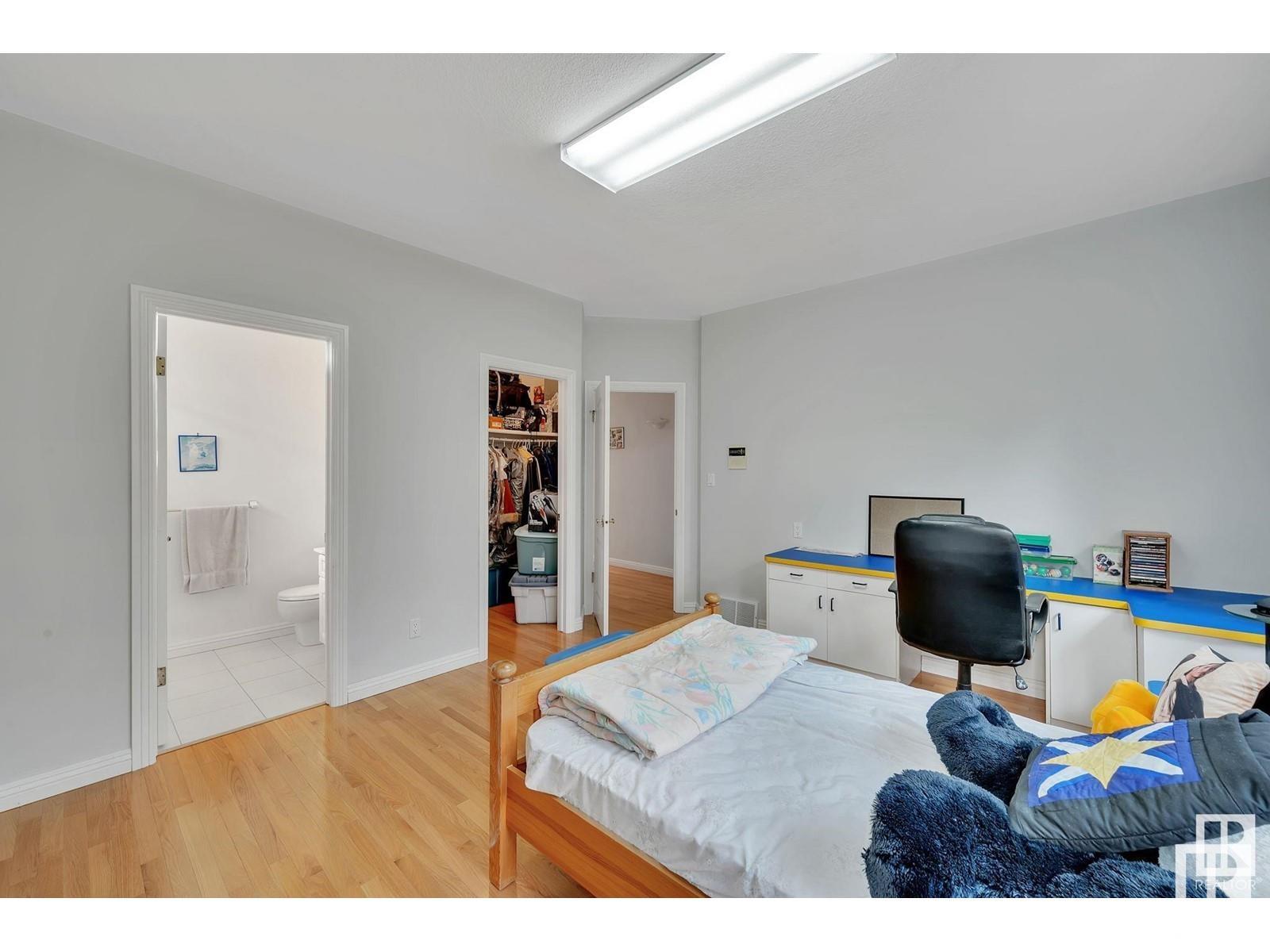      10812 5 AV SW , Edmonton,  ,T6W 1A2 ;  Listing Number: MLS E4415491