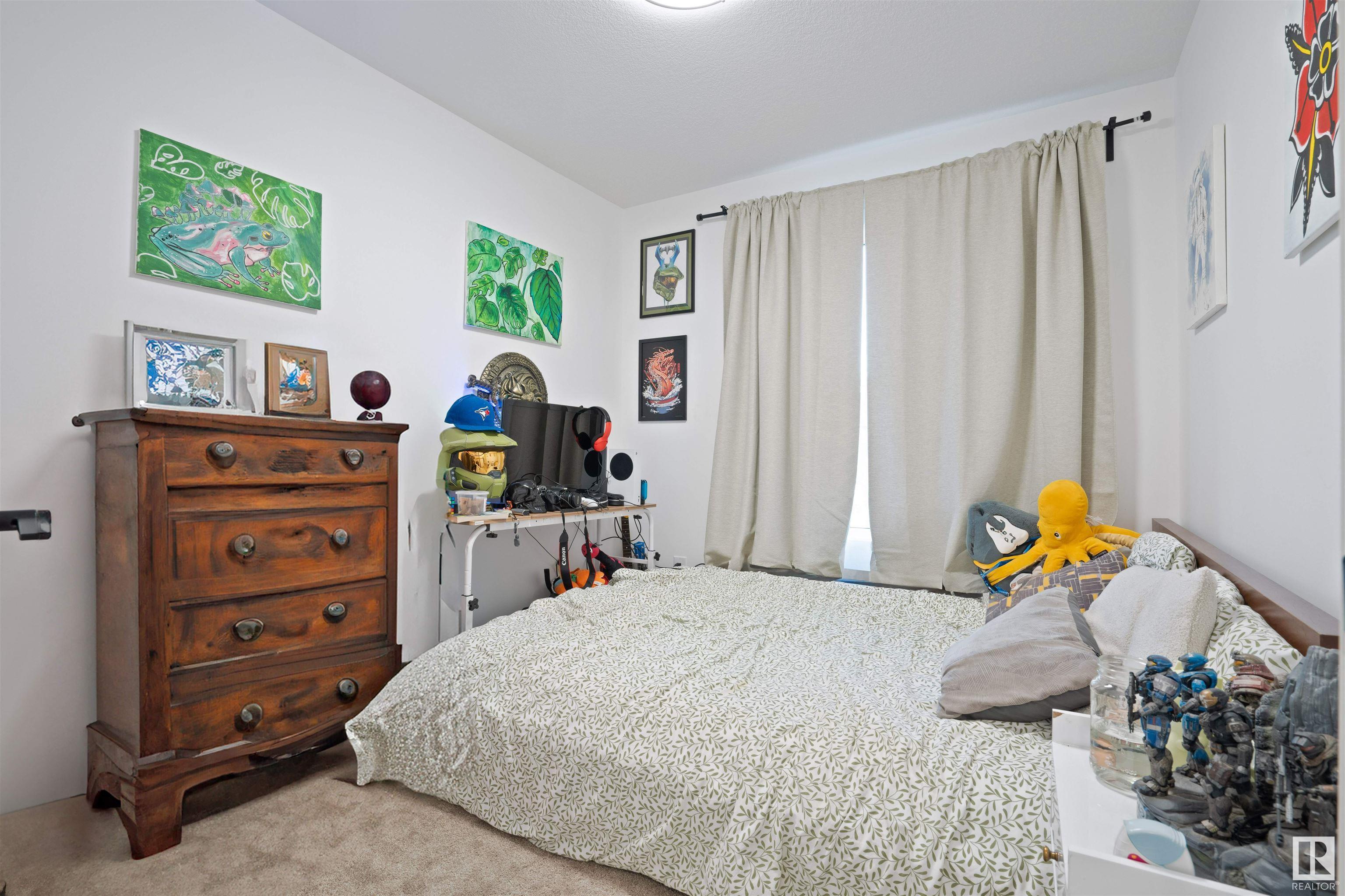      15303-15309 95 AV NW , Edmonton,  ,T5R 1R3 ;  Listing Number: MLS E4415506