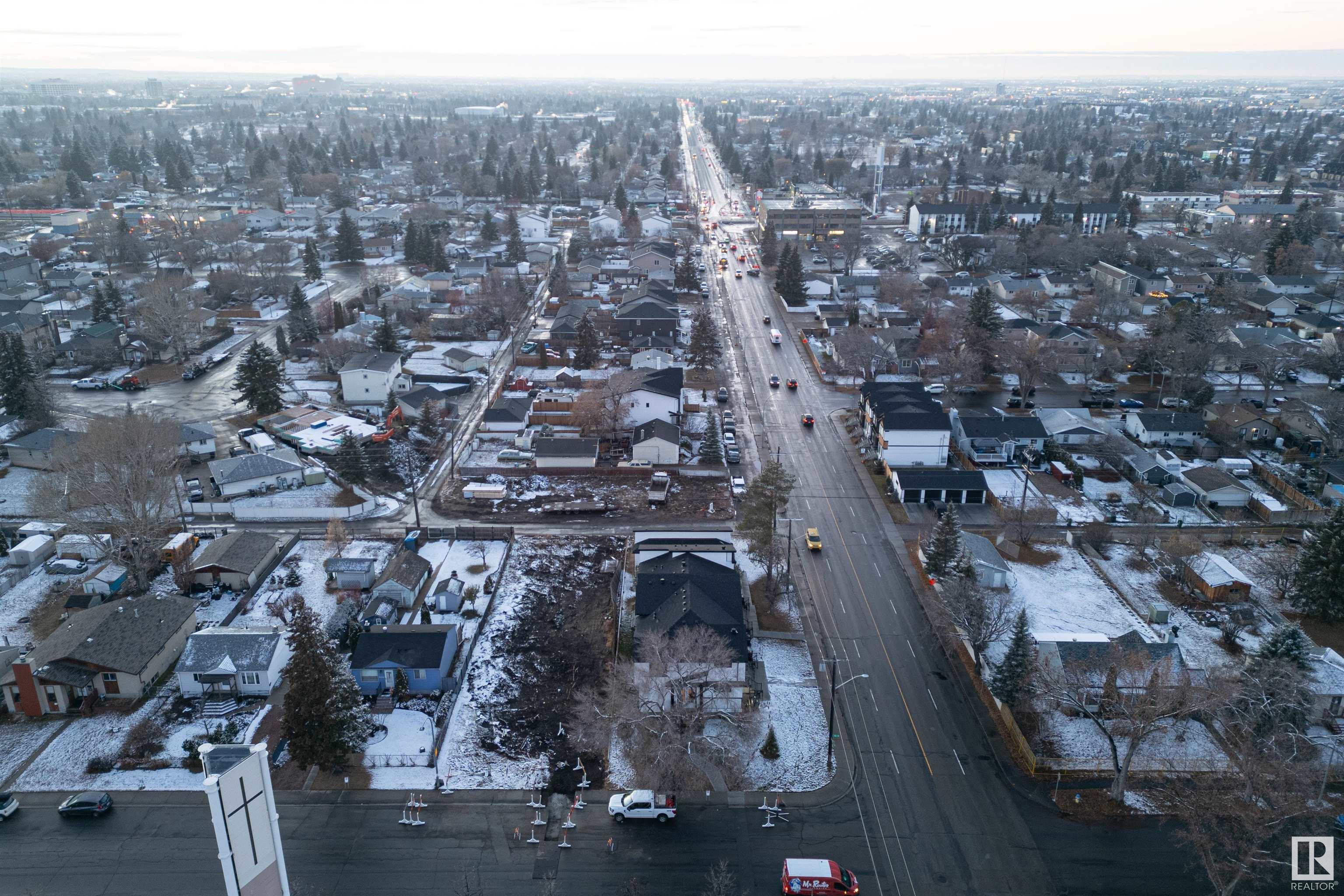     15303-15309 95 AV NW , Edmonton,  ,T5R 1R3 ;  Listing Number: MLS E4415506