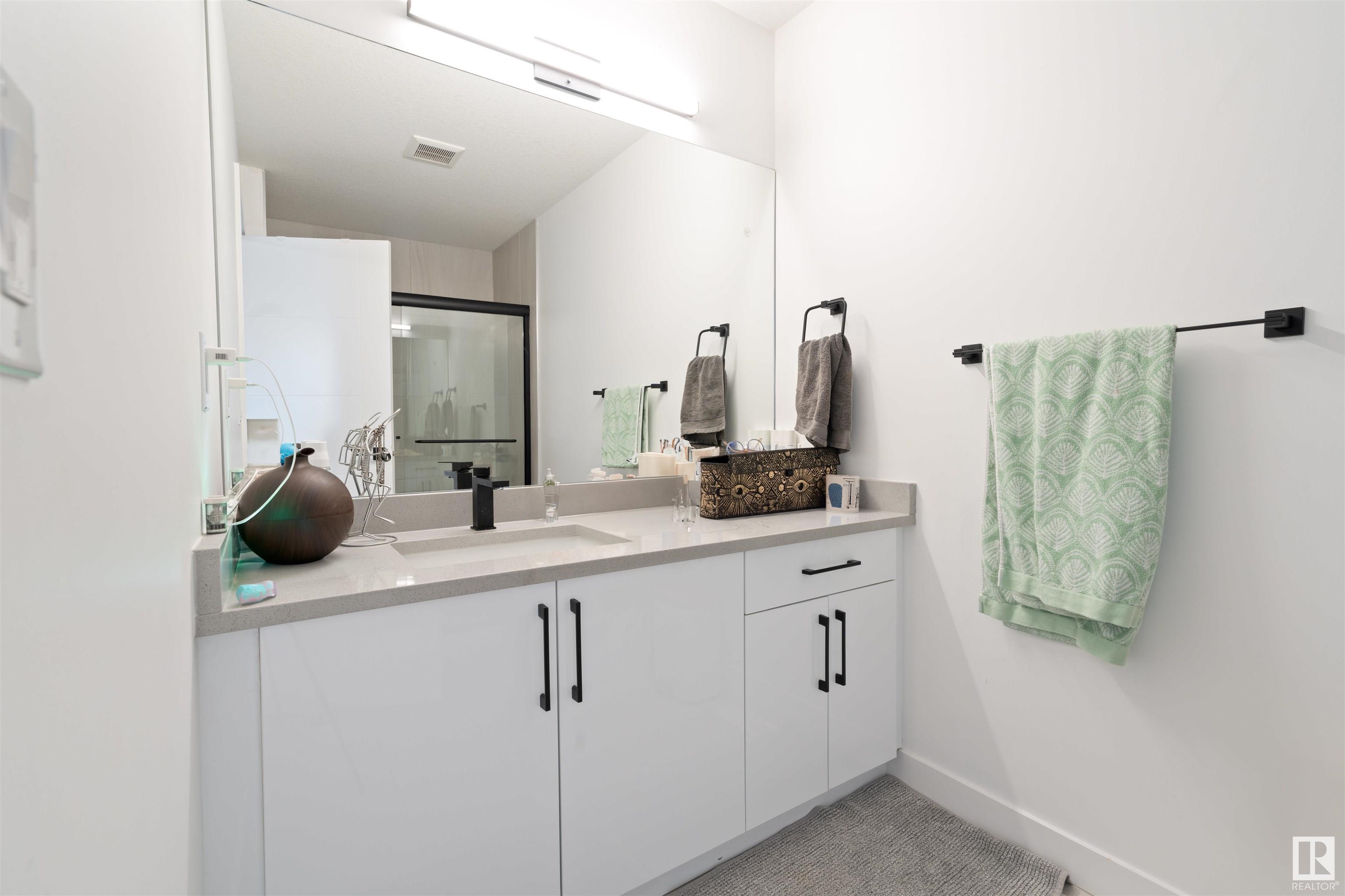      15303-15309 95 AV NW , Edmonton,  ,T5R 1R3 ;  Listing Number: MLS E4415506