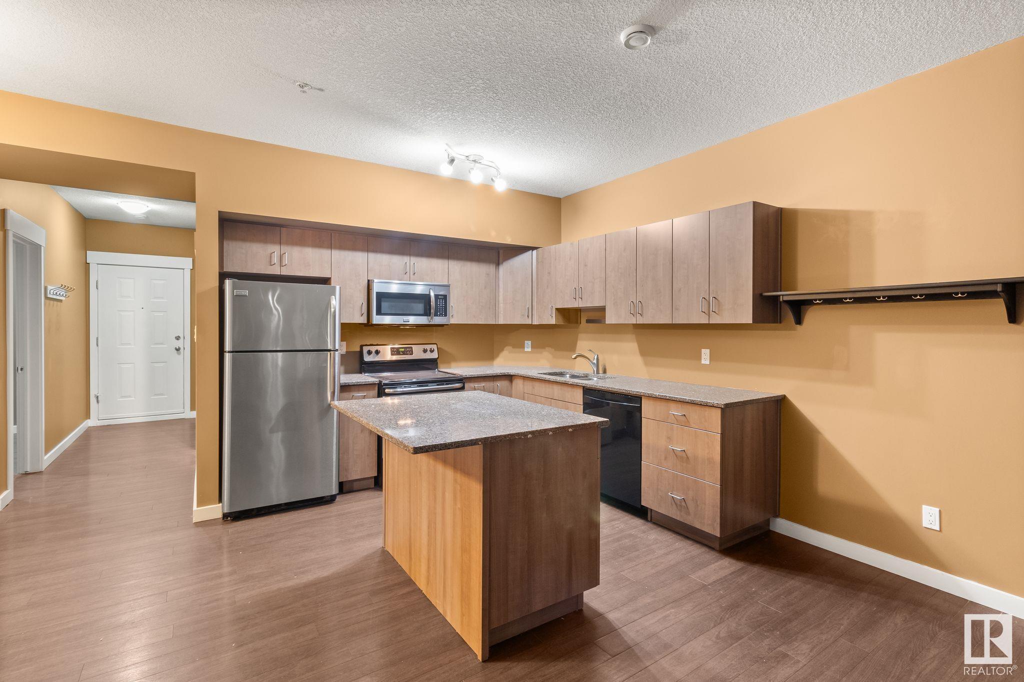      #514 10518 113 ST NW , Edmonton,  ,T5H 3H5 ;  Listing Number: MLS E4415511