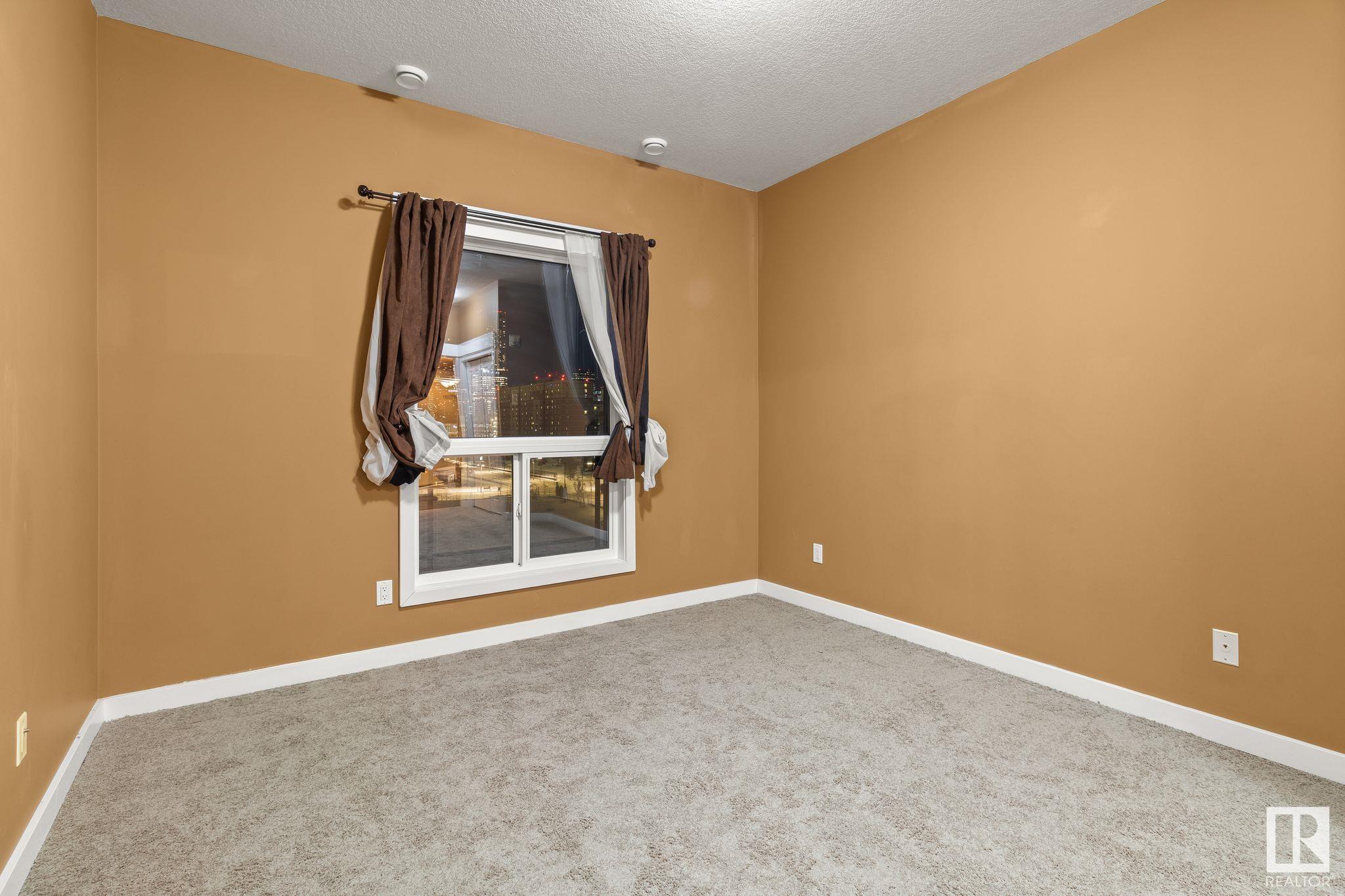      #514 10518 113 ST NW , Edmonton,  ,T5H 3H5 ;  Listing Number: MLS E4415511