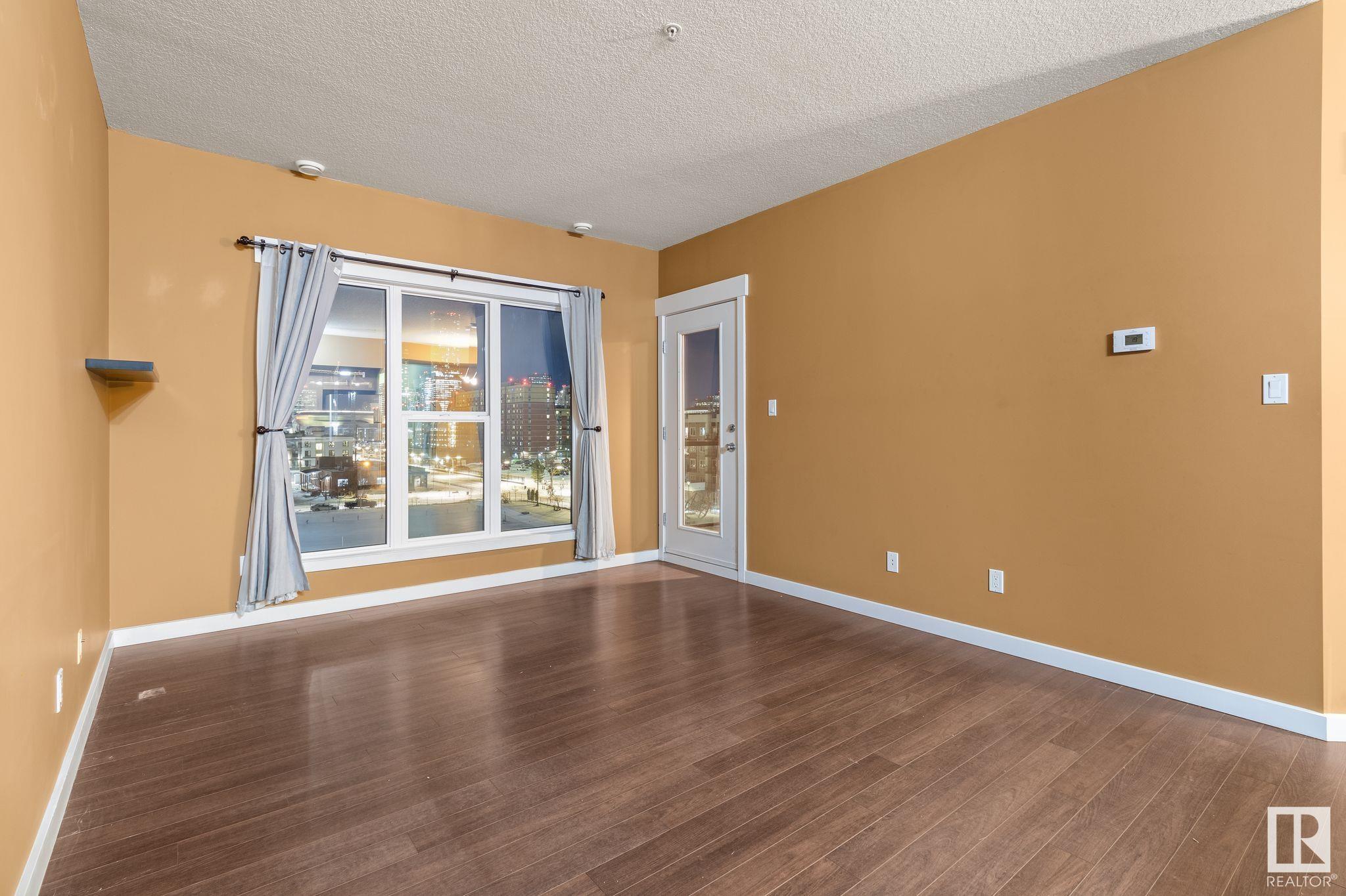      #514 10518 113 ST NW , Edmonton,  ,T5H 3H5 ;  Listing Number: MLS E4415511