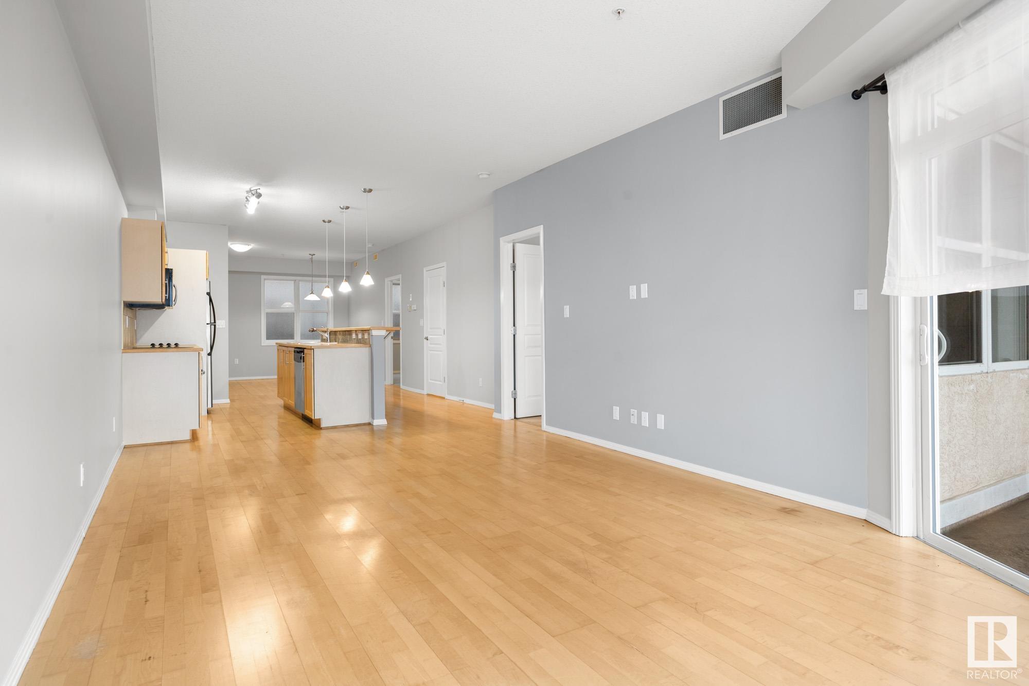      #307 10503 98 AV NW , Edmonton,  ,T5K 0B2 ;  Listing Number: MLS E4415512