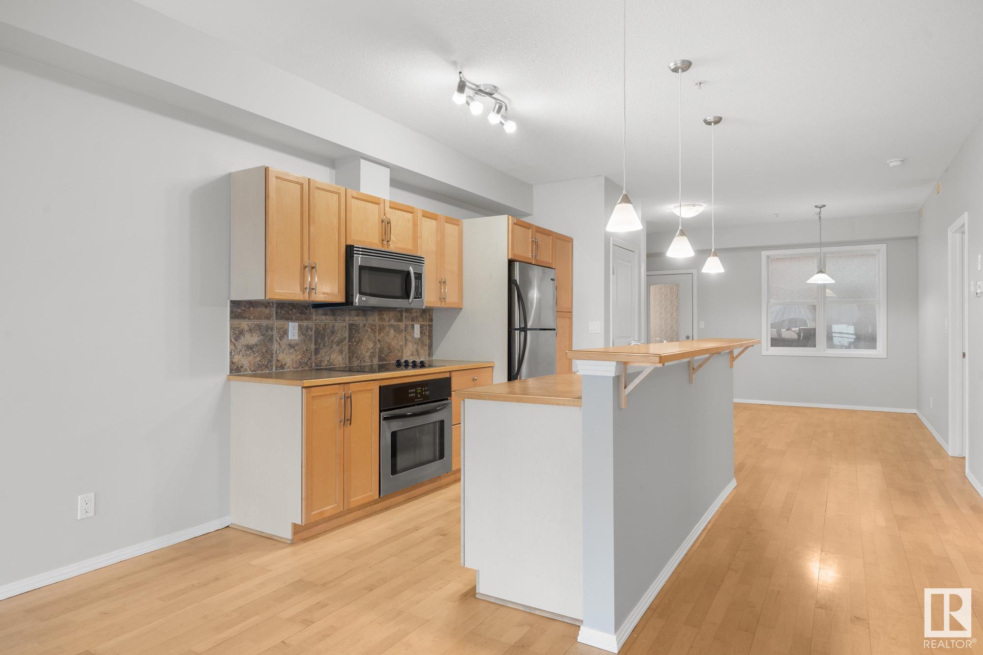      #307 10503 98 AV NW , Edmonton,  ,T5K 0B2 ;  Listing Number: MLS E4415512