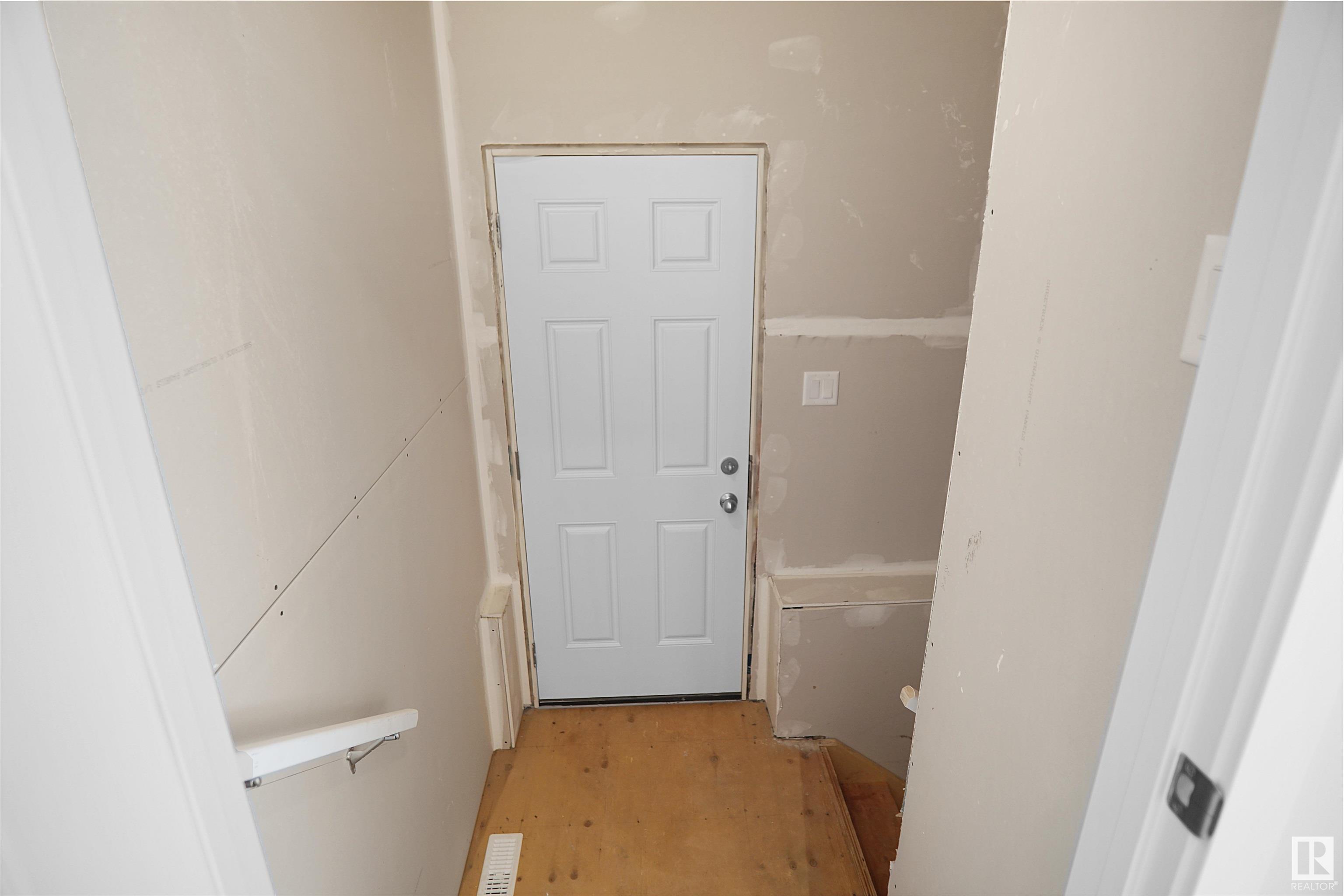      9706 Carson PL SW , Edmonton,  ,T6W 5P9 ;  Listing Number: MLS E4415522