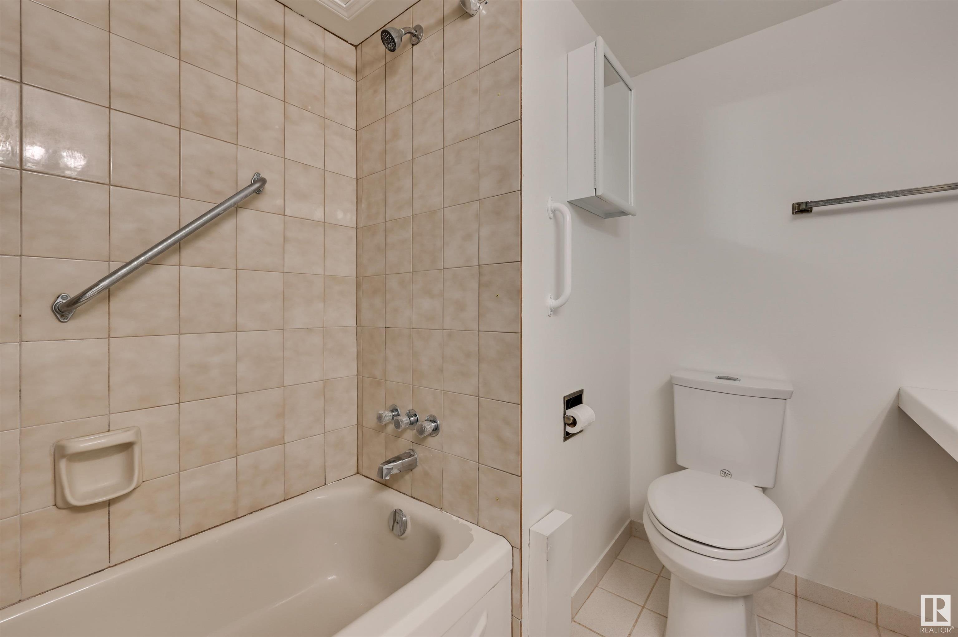      #203 11503 100 AV NW , Edmonton,  ,T5K 2K7 ;  Listing Number: MLS E4415533