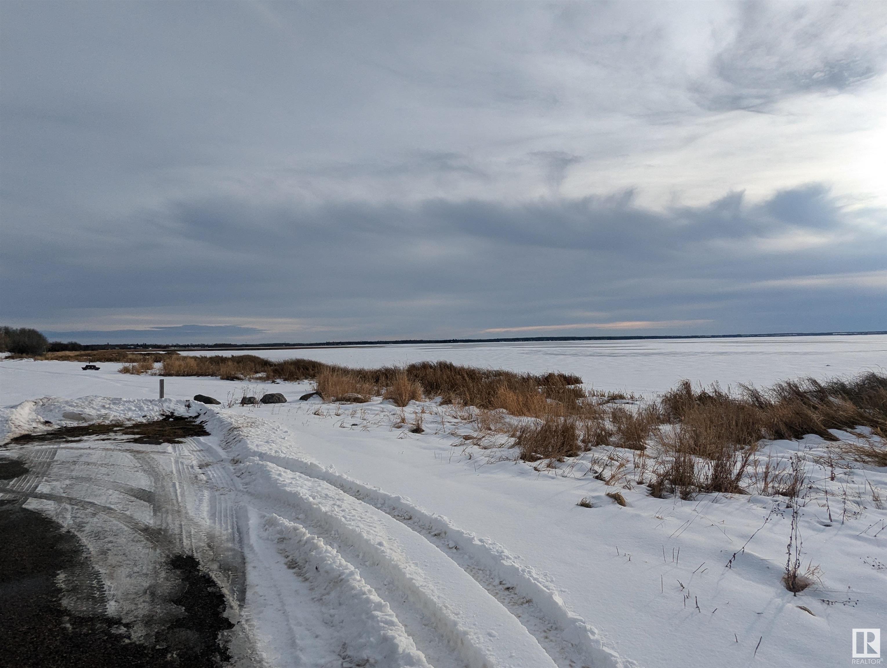      525 5 ST , Rural Lac Ste. Anne County,  ,T0E 1A6 ;  Listing Number: MLS E4415545