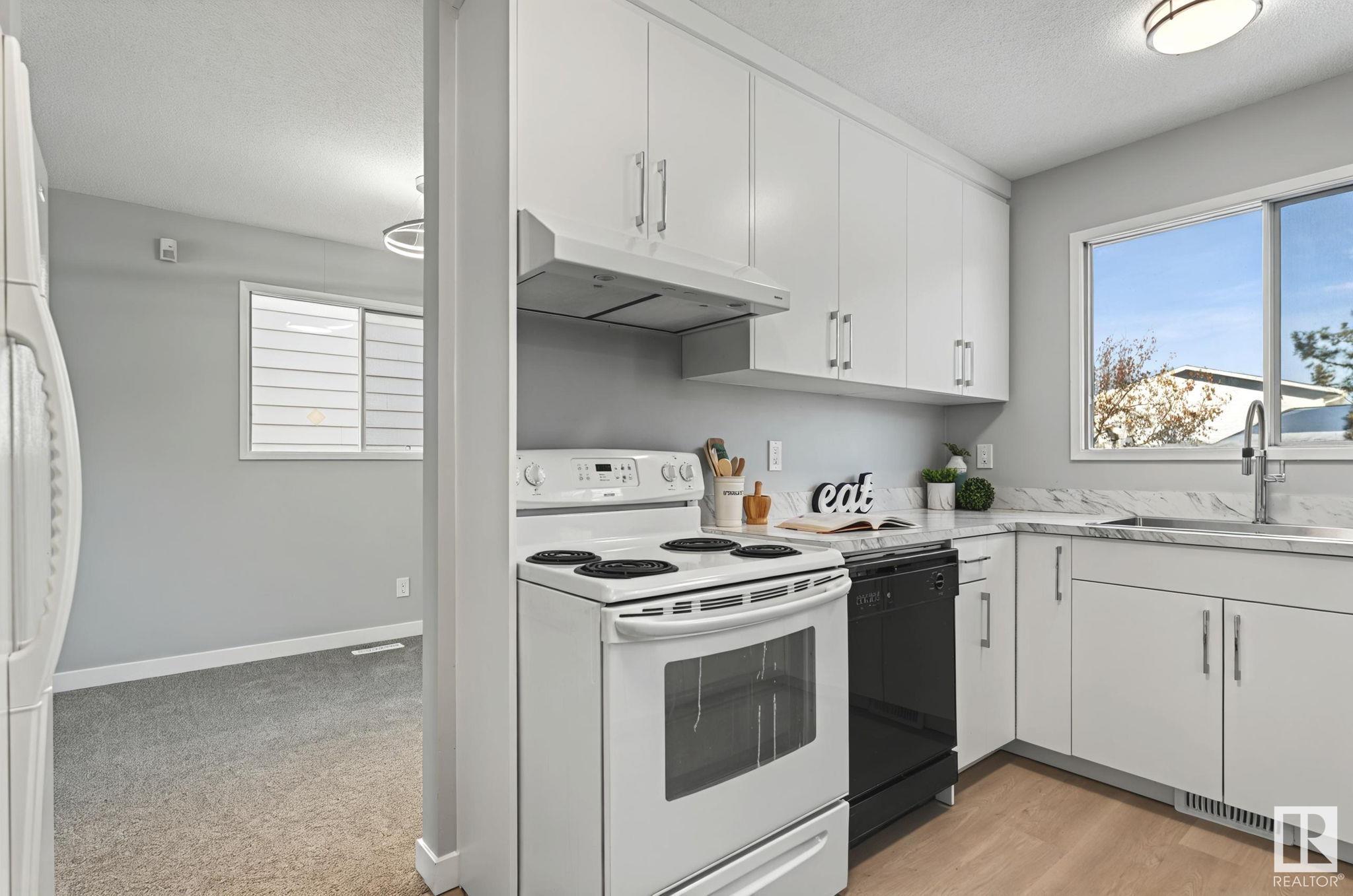      6247 187 ST NW , Edmonton,  ,T5T 2R7 ;  Listing Number: MLS E4415564