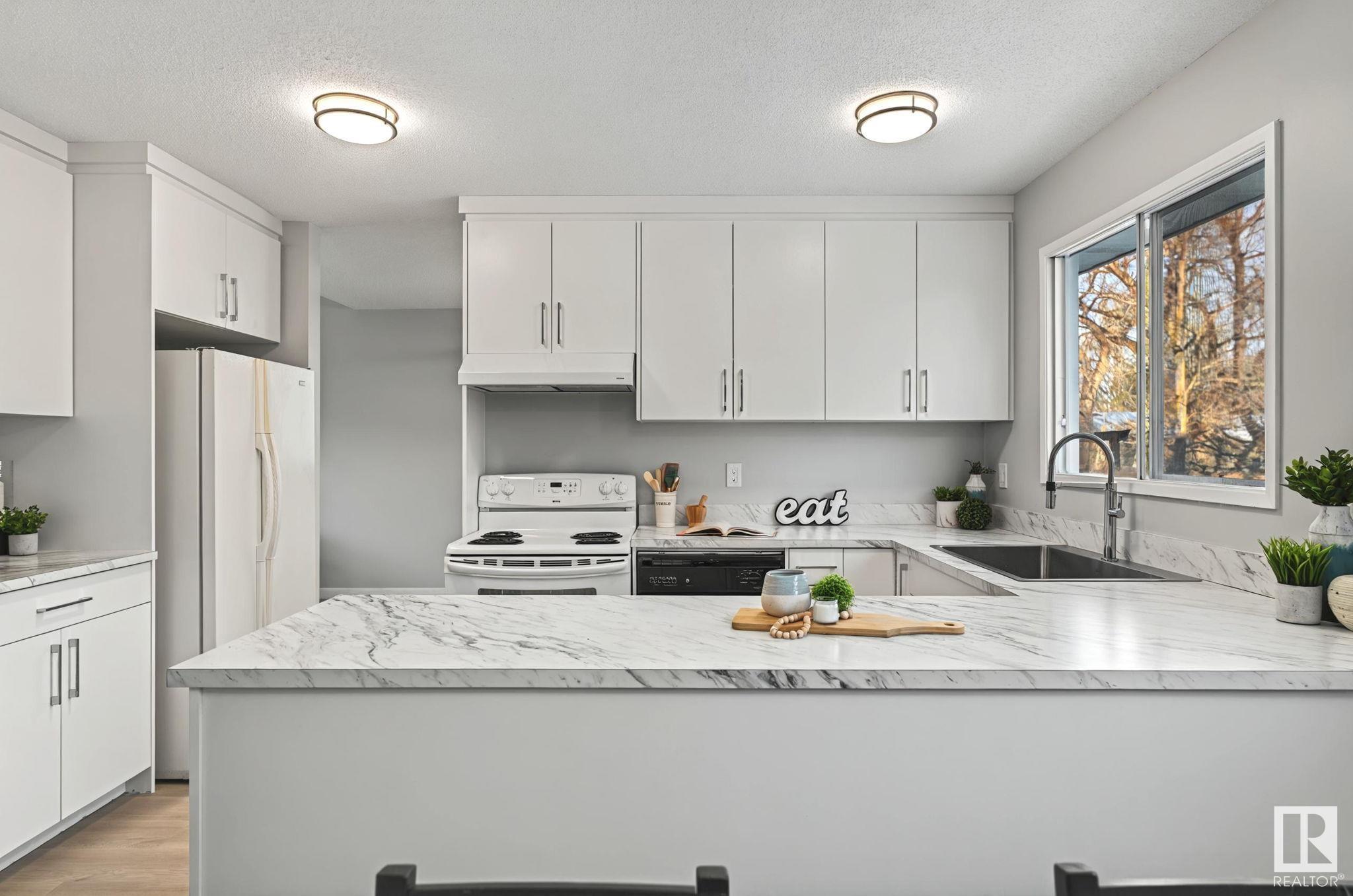      6247 187 ST NW , Edmonton,  ,T5T 2R7 ;  Listing Number: MLS E4415564