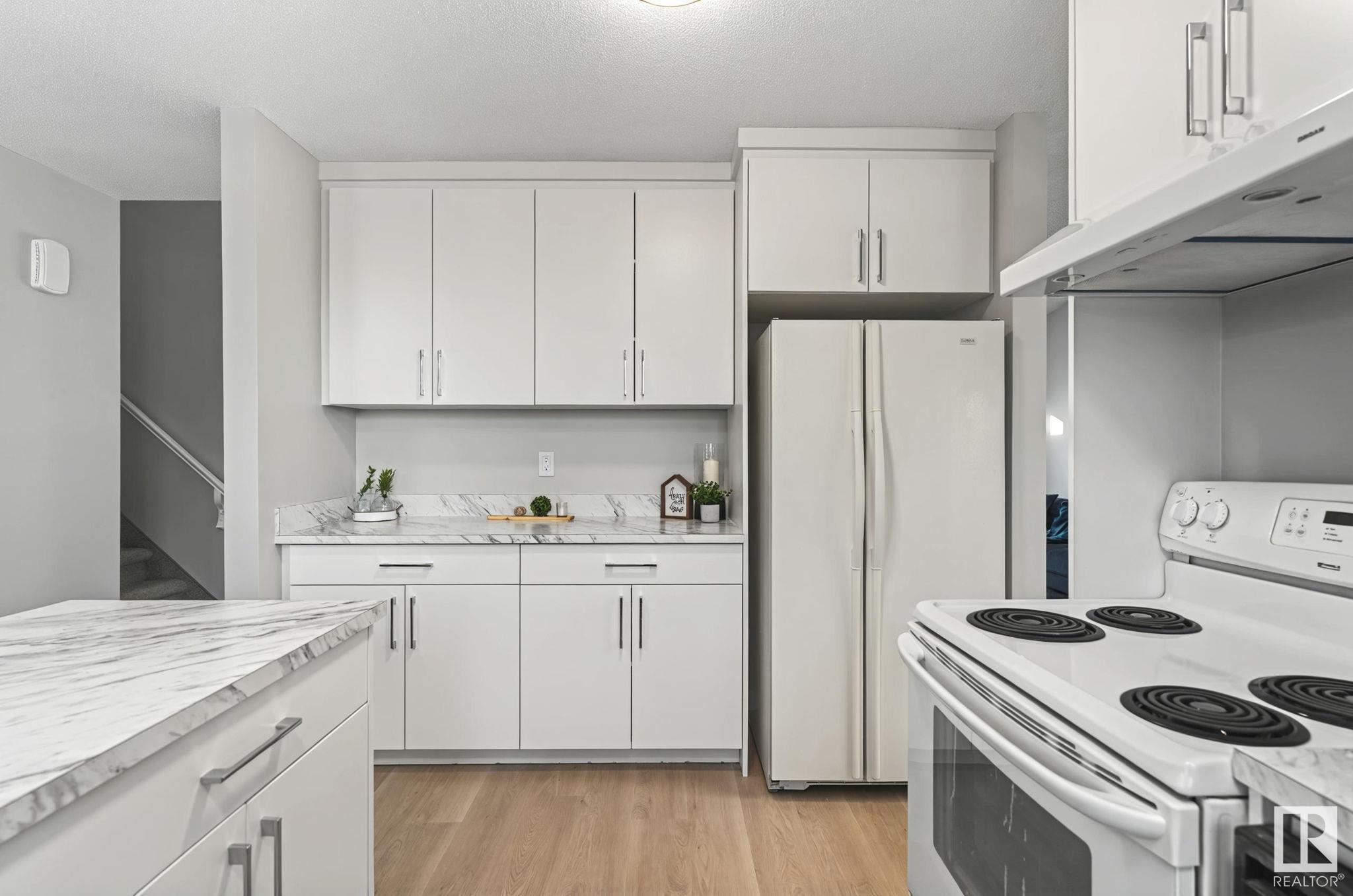     6247 187 ST NW , Edmonton,  ,T5T 2R7 ;  Listing Number: MLS E4415564