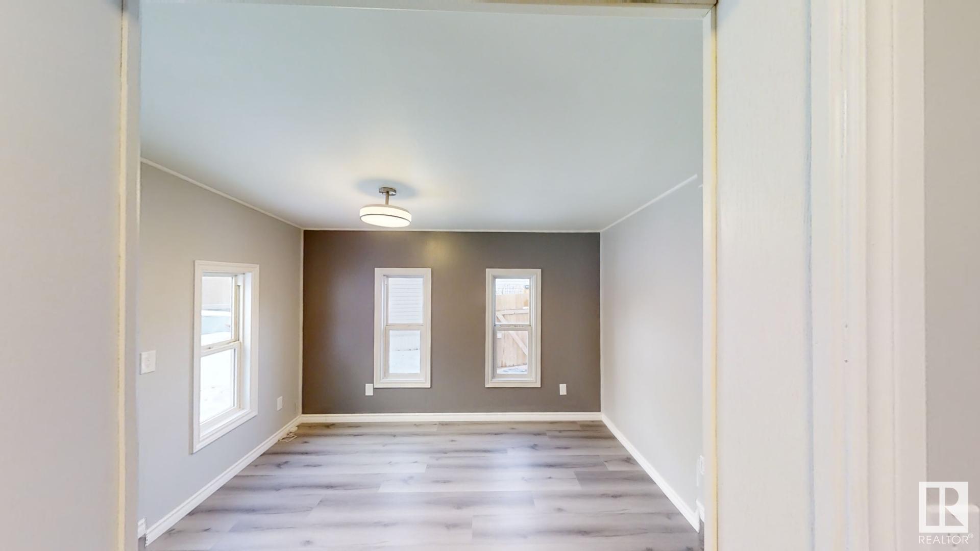      19 Quarry CR NW , Edmonton,  ,T6P 1B8 ;  Listing Number: MLS E4415577