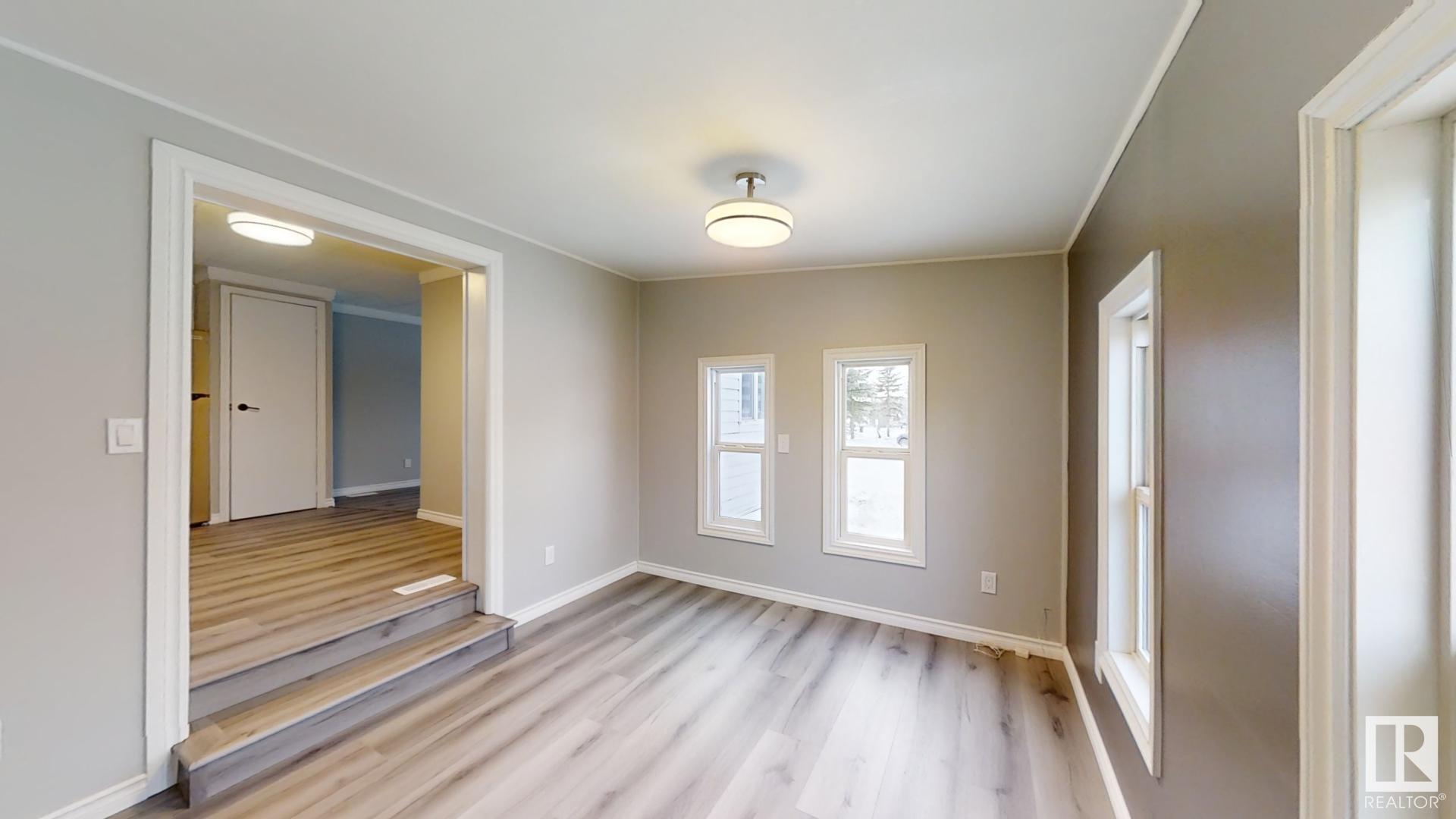      19 Quarry CR NW , Edmonton,  ,T6P 1B8 ;  Listing Number: MLS E4415577