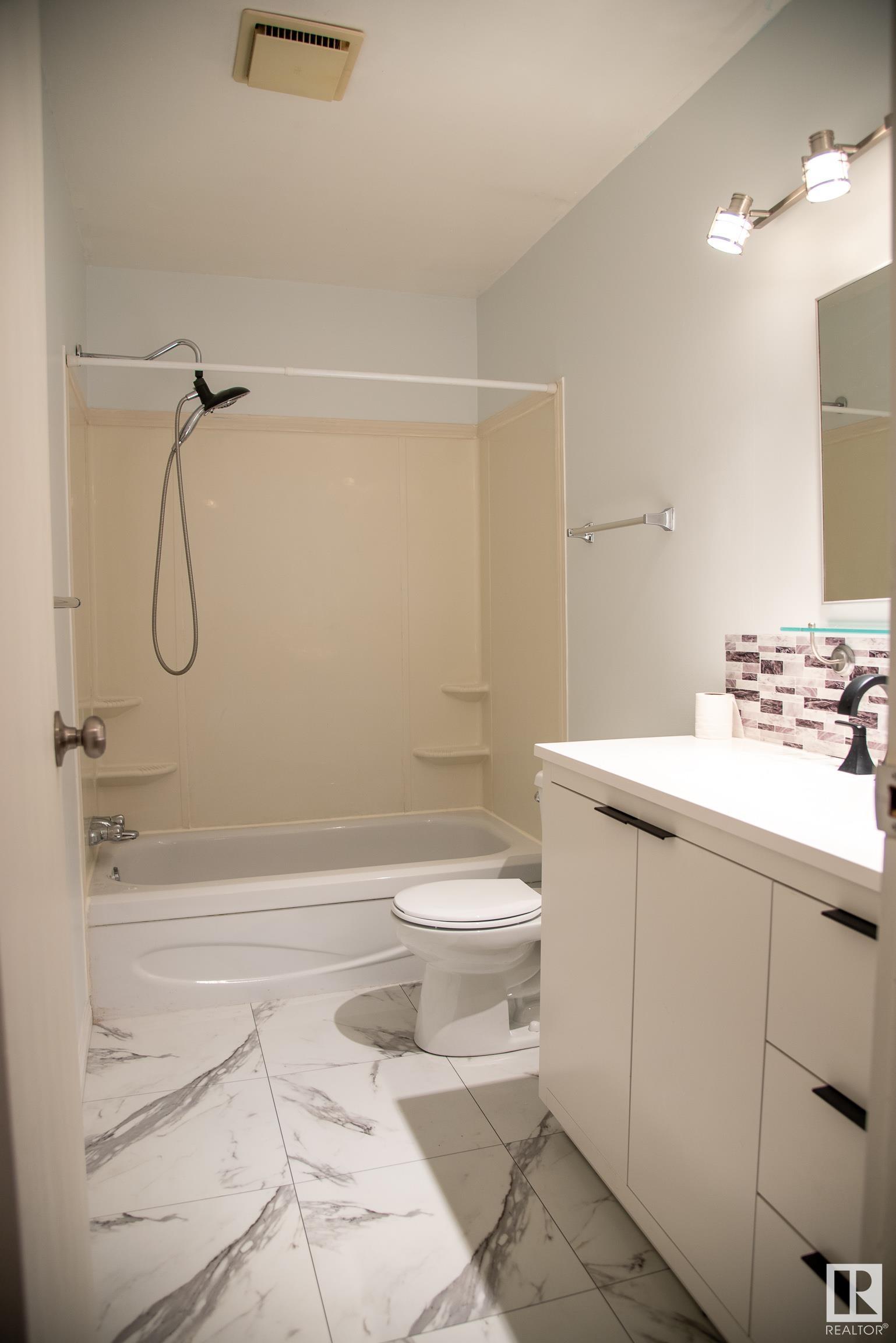      #204 12036 66 ST NW , Edmonton,  ,T5B 1J6 ;  Listing Number: MLS E4415586