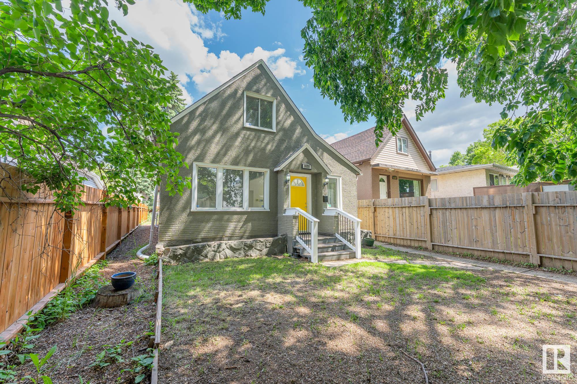      11211 93 ST NW , Edmonton,  ,T5G 1B9 ;  Listing Number: MLS E4415620