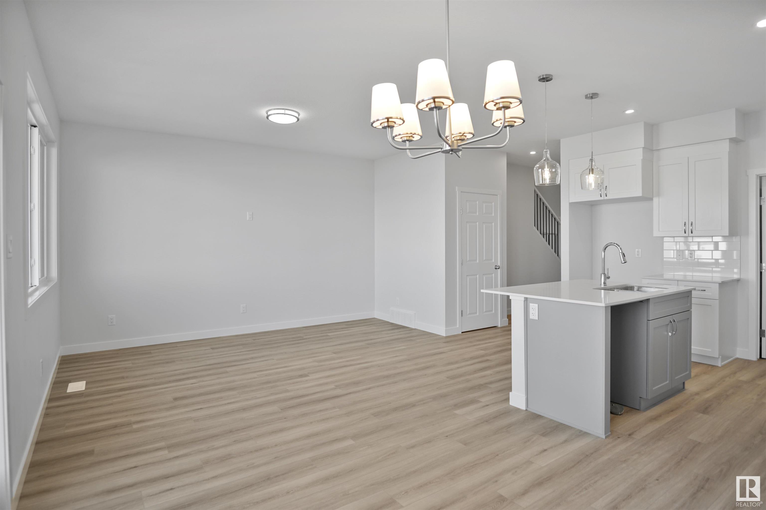      4664 177 AV NW , Edmonton,  ,T5Y 4G4 ;  Listing Number: MLS E4415621