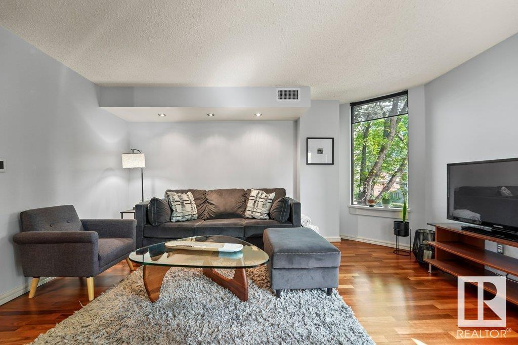      #201 11503 100 AV NW , Edmonton,  ,T5K 2K7 ;  Listing Number: MLS E4415627