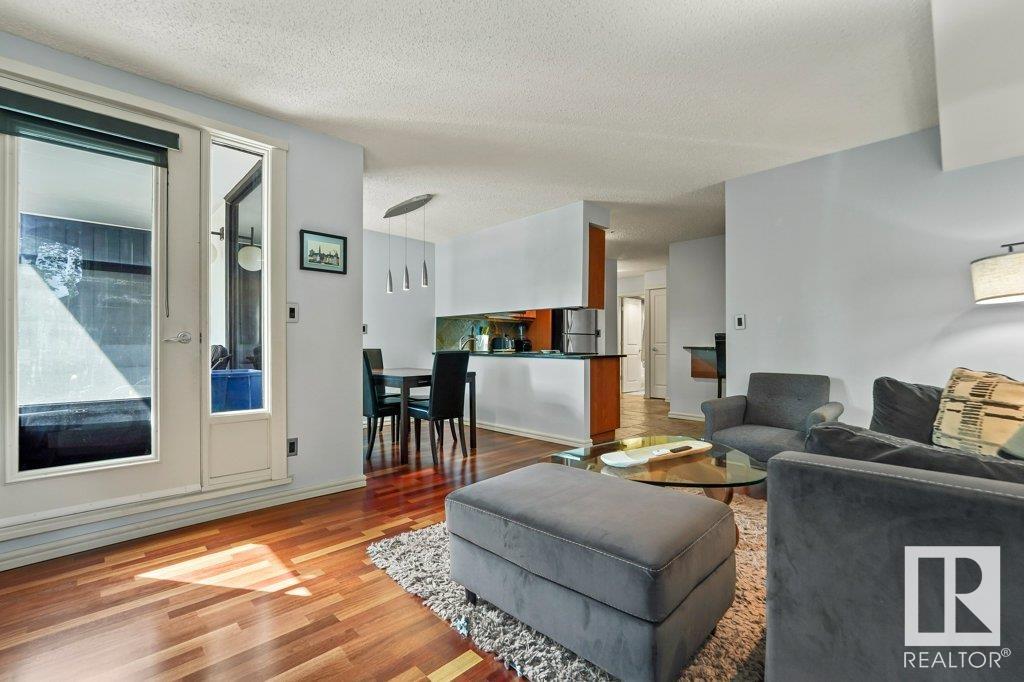     #201 11503 100 AV NW , Edmonton,  ,T5K 2K7 ;  Listing Number: MLS E4415627
