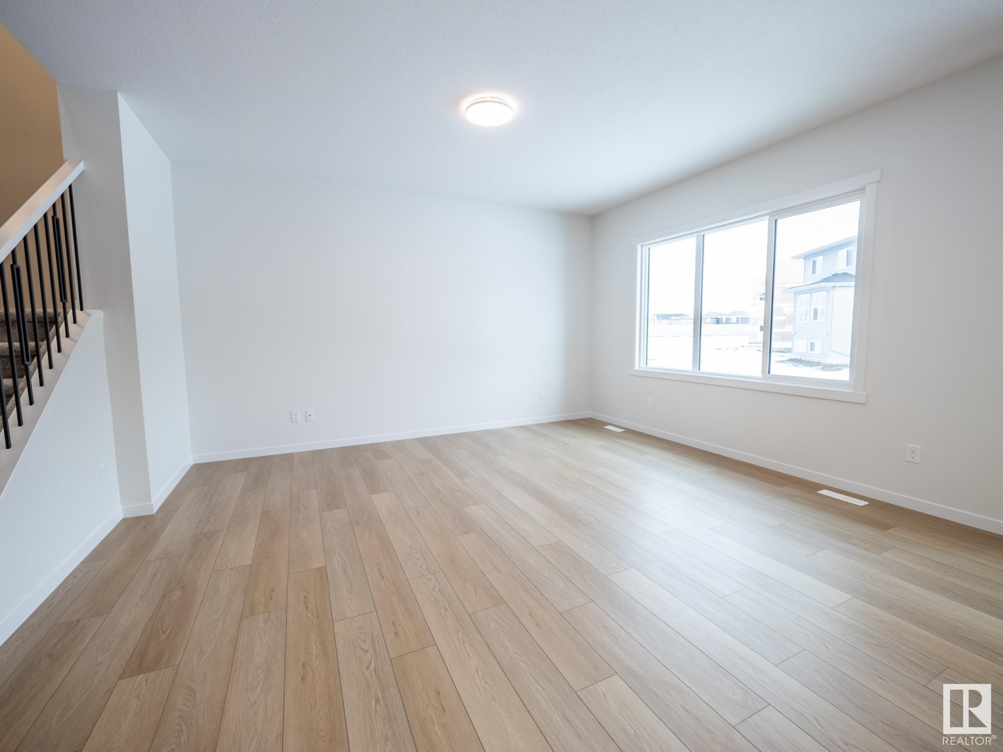      2241 193A ST NW , Edmonton,  ,T6M 3B7 ;  Listing Number: MLS E4415686