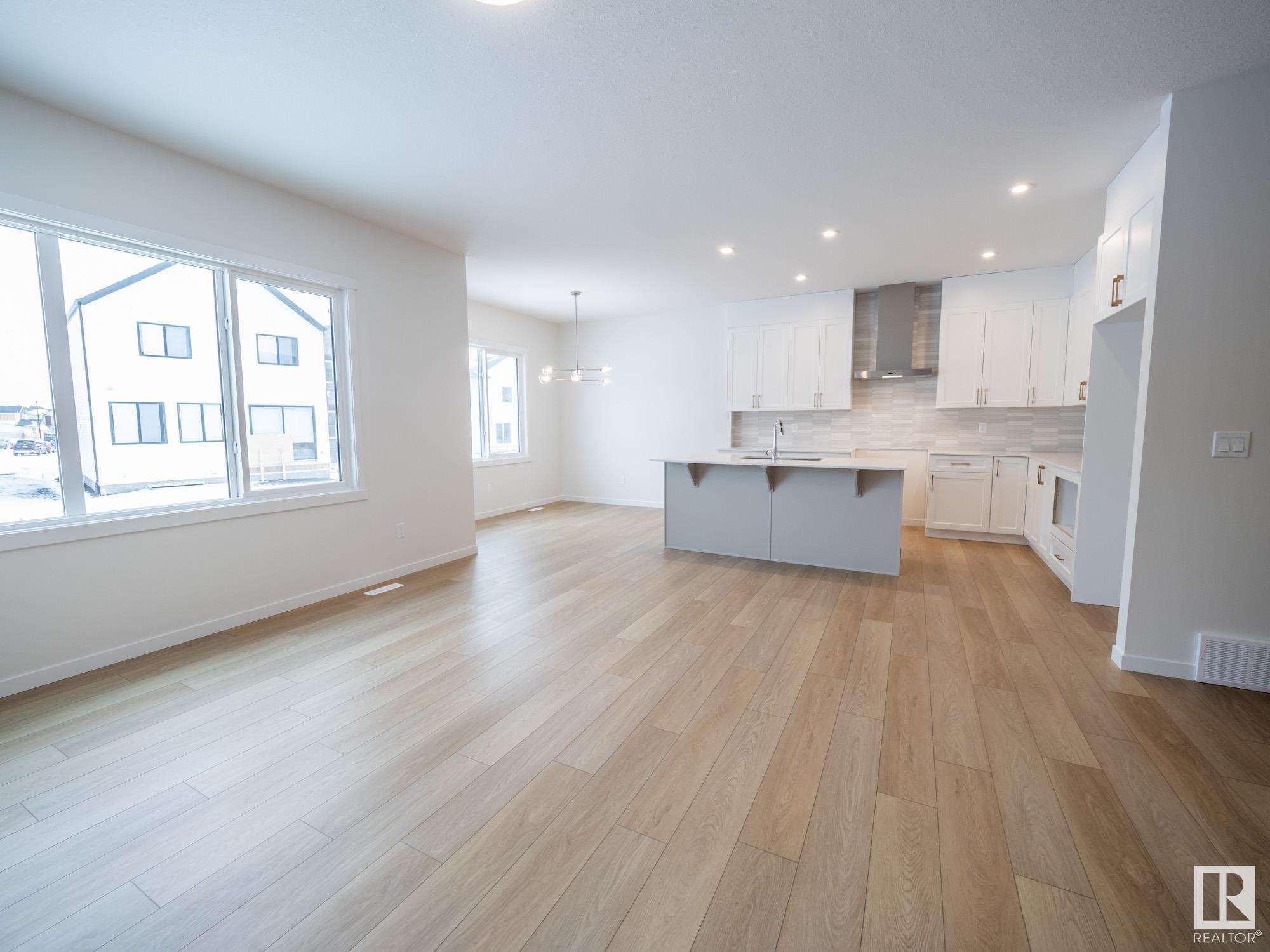      2241 193A ST NW , Edmonton,  ,T6M 3B7 ;  Listing Number: MLS E4415686