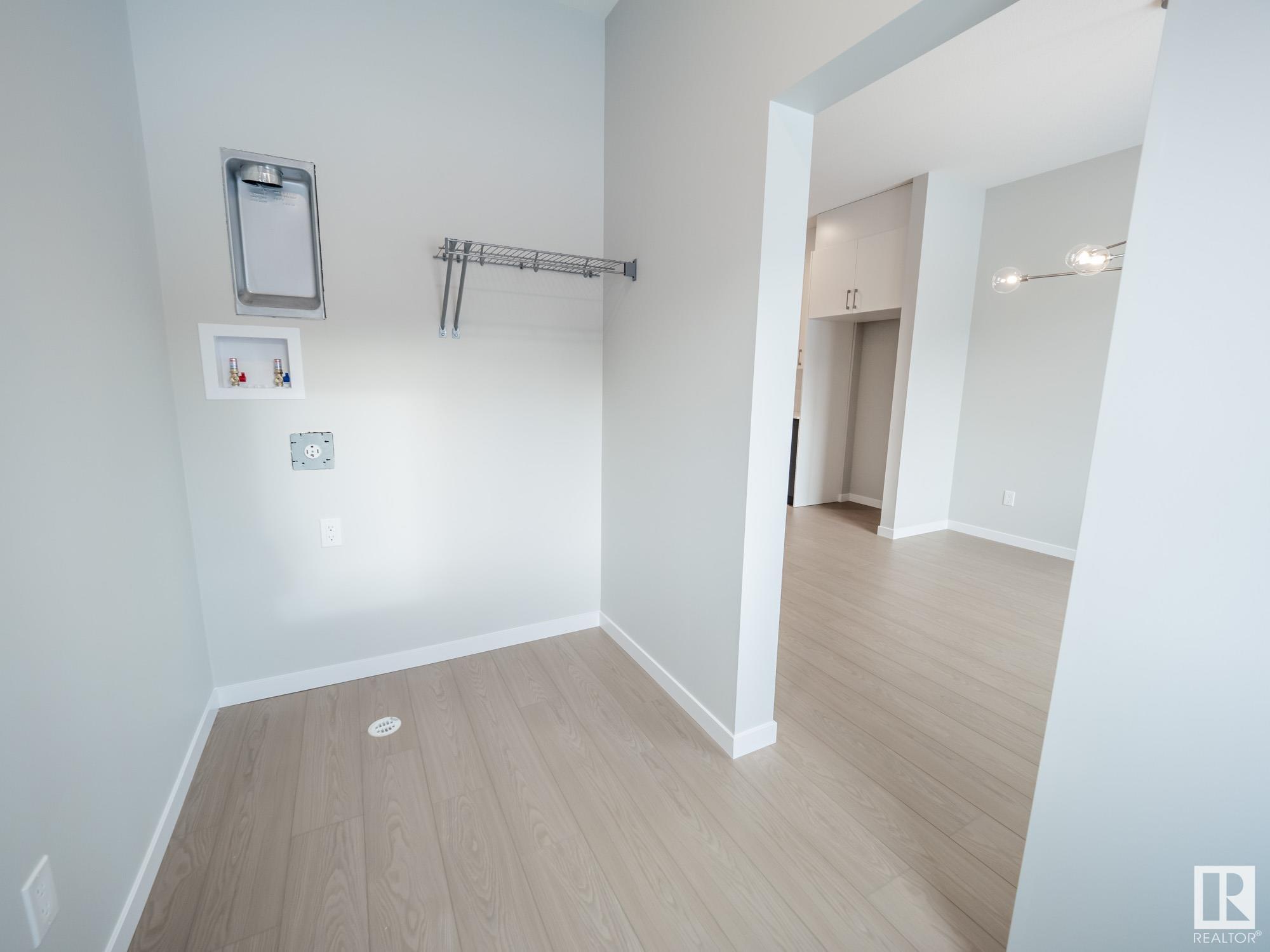      22839 94 AV NW , Edmonton,  ,T5T 3Y2 ;  Listing Number: MLS E4415688