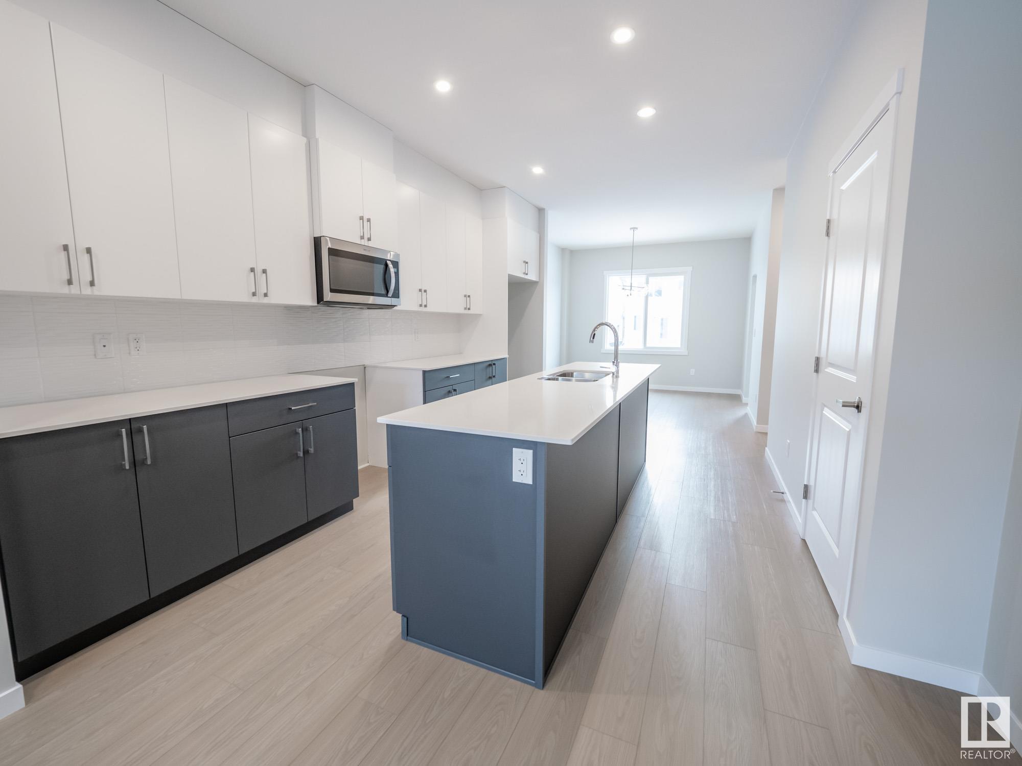      22839 94 AV NW , Edmonton,  ,T5T 3Y2 ;  Listing Number: MLS E4415688