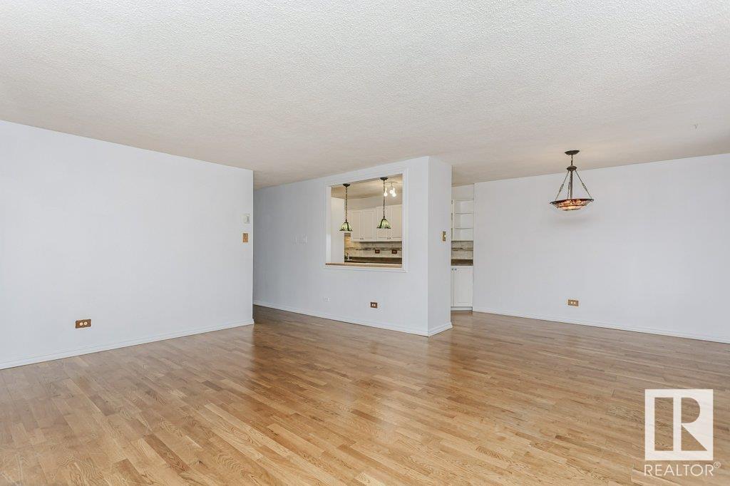      #303 9737 112 ST NW , Edmonton,  ,T5K 1L3 ;  Listing Number: MLS E4415690