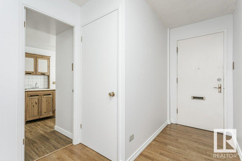      #303 9737 112 ST NW , Edmonton,  ,T5K 1L3 ;  Listing Number: MLS E4415690
