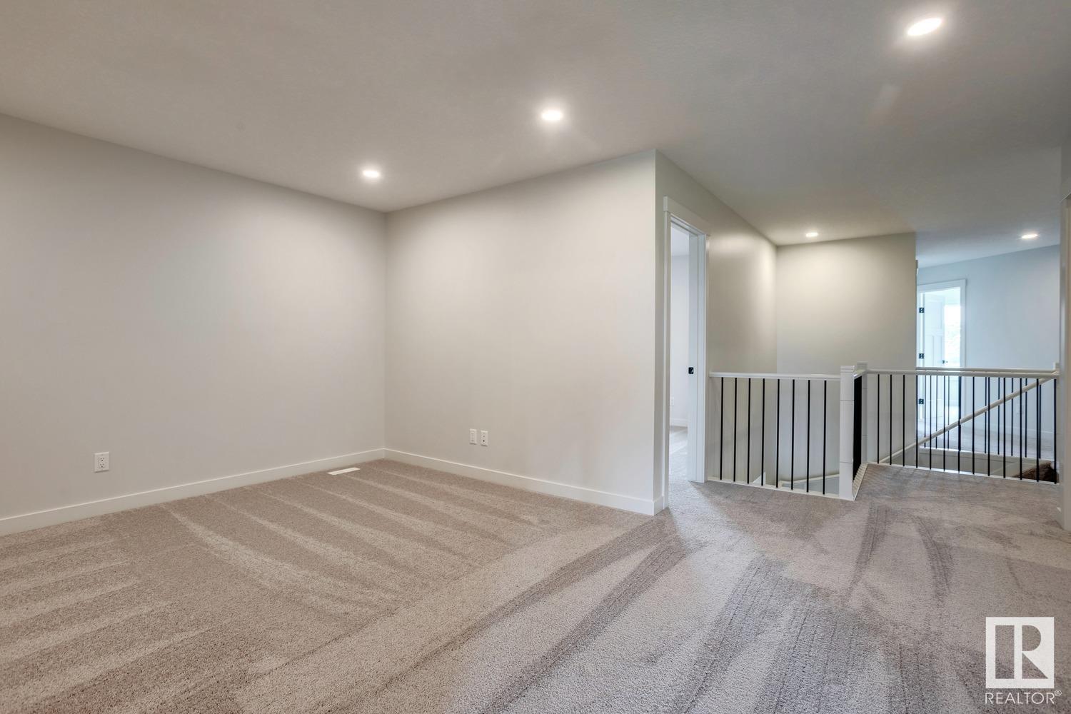      660 Kinglet BV NW , Edmonton,  ,T5S 2B9 ;  Listing Number: MLS E4415714