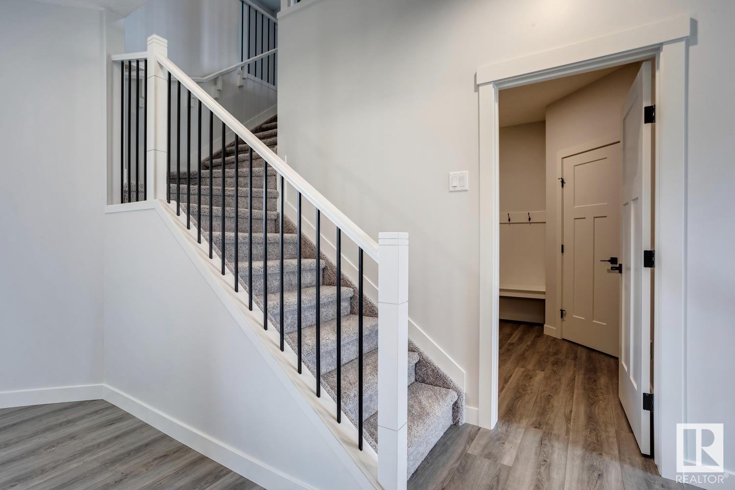      660 Kinglet BV NW , Edmonton,  ,T5S 2B9 ;  Listing Number: MLS E4415714