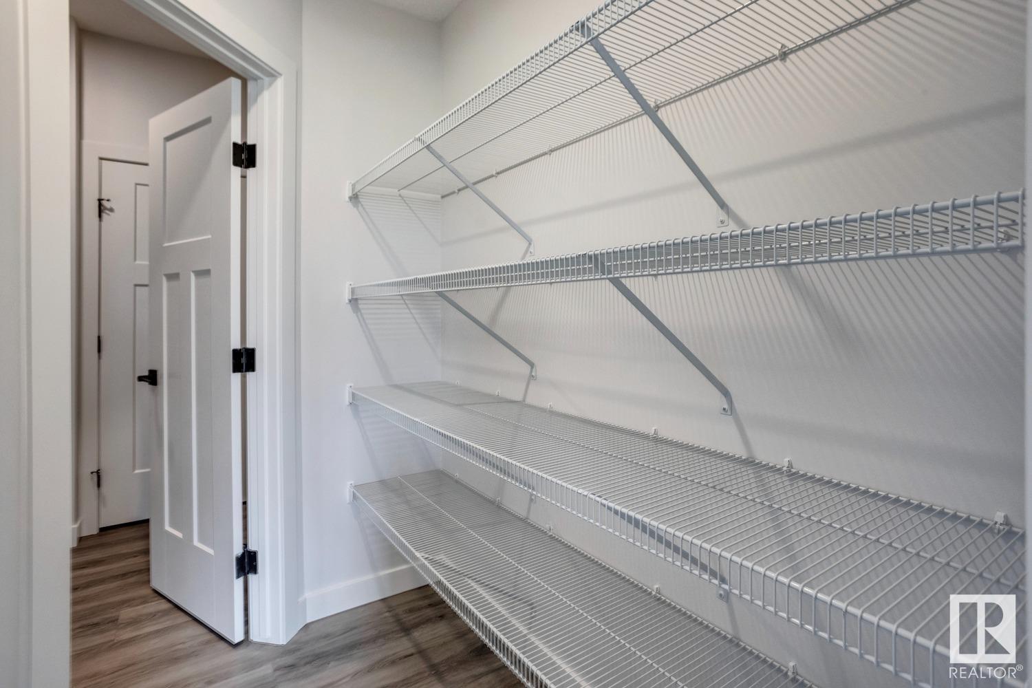      660 Kinglet BV NW , Edmonton,  ,T5S 2B9 ;  Listing Number: MLS E4415714