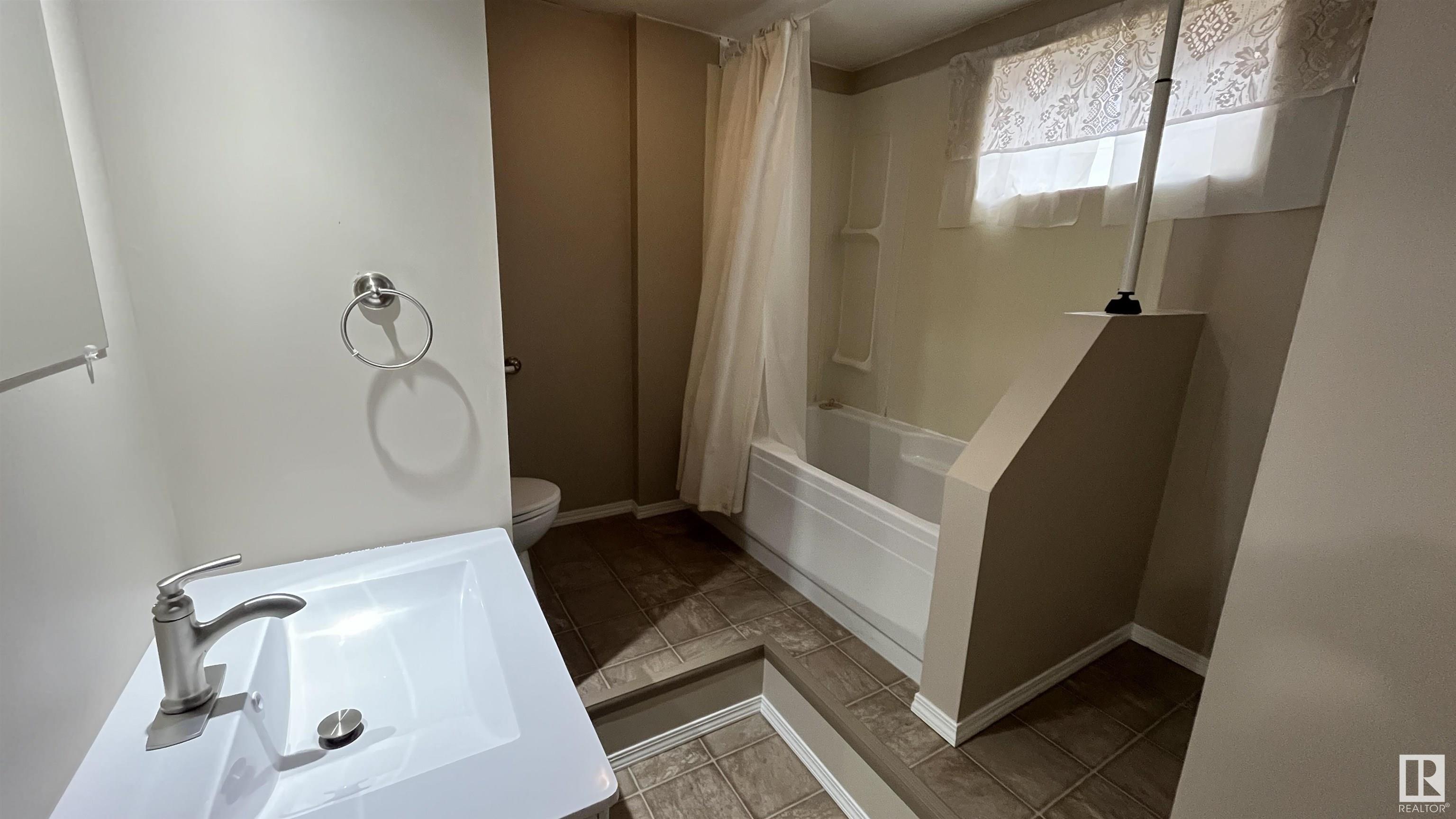      5108 50 ST , Bonnyville Town,  ,T9N 0A6 ;  Listing Number: MLS E4415718