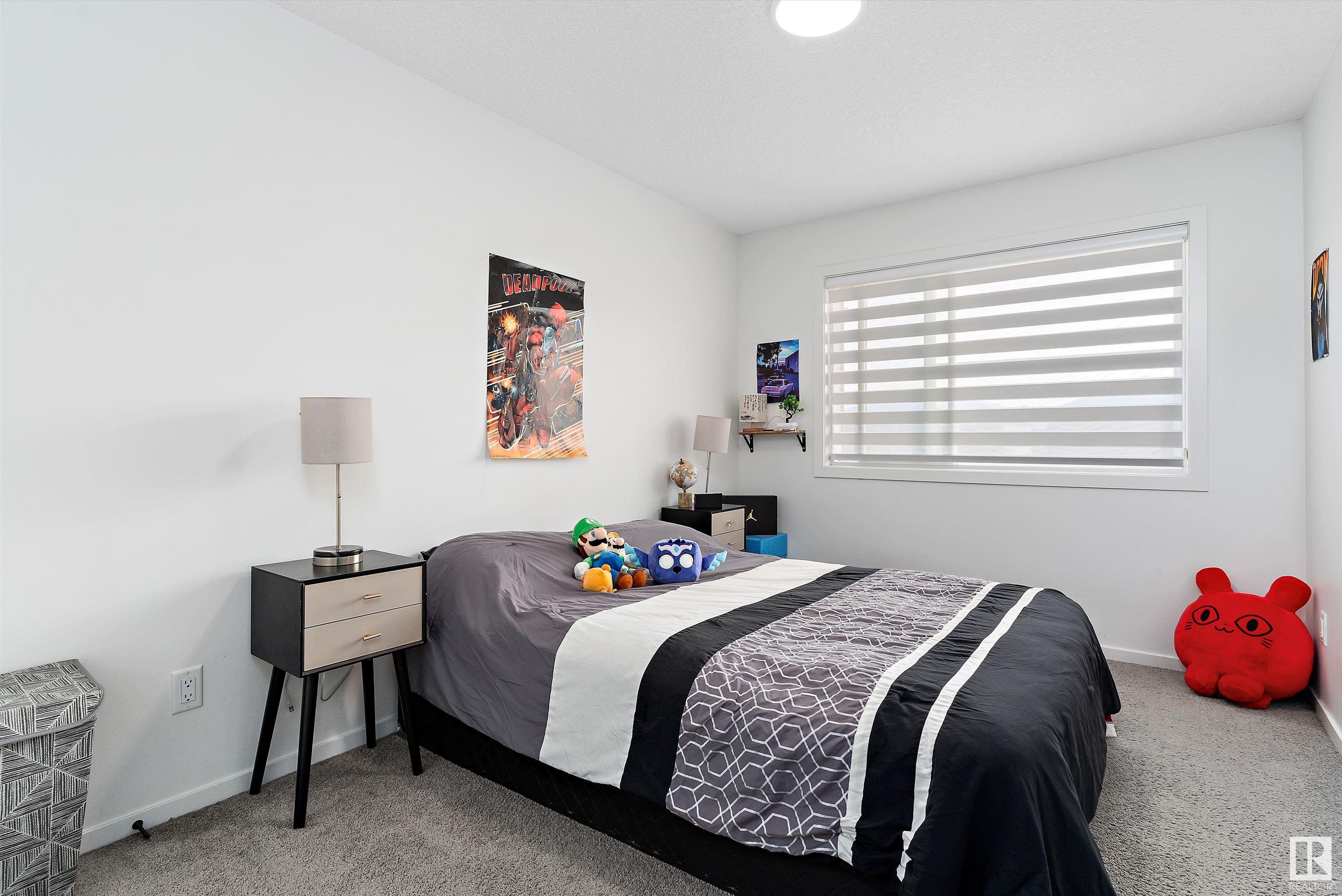      8032 174A AV NW , Edmonton,  ,T5Z 0P6 ;  Listing Number: MLS E4415730
