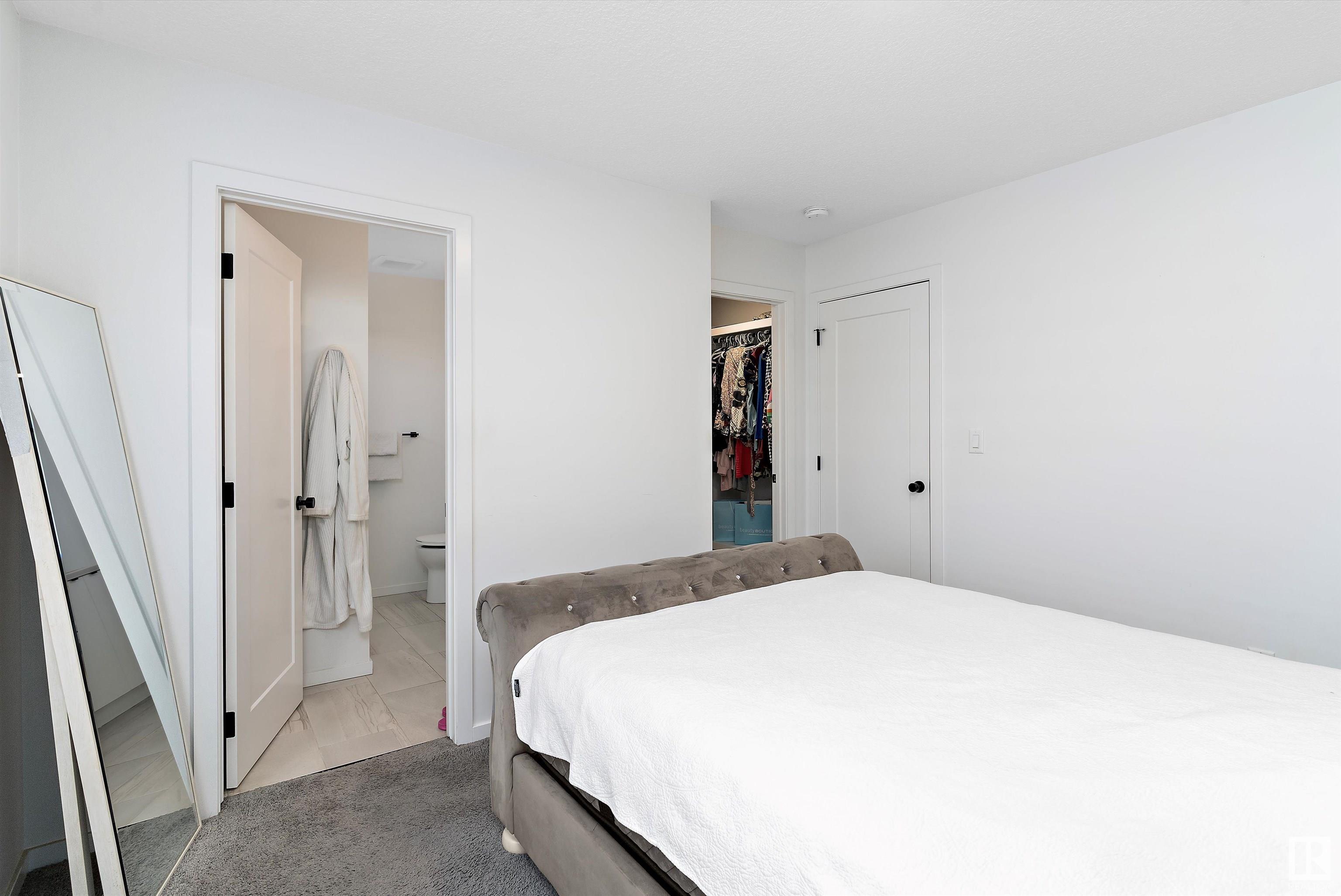      8032 174A AV NW , Edmonton,  ,T5Z 0P6 ;  Listing Number: MLS E4415730
