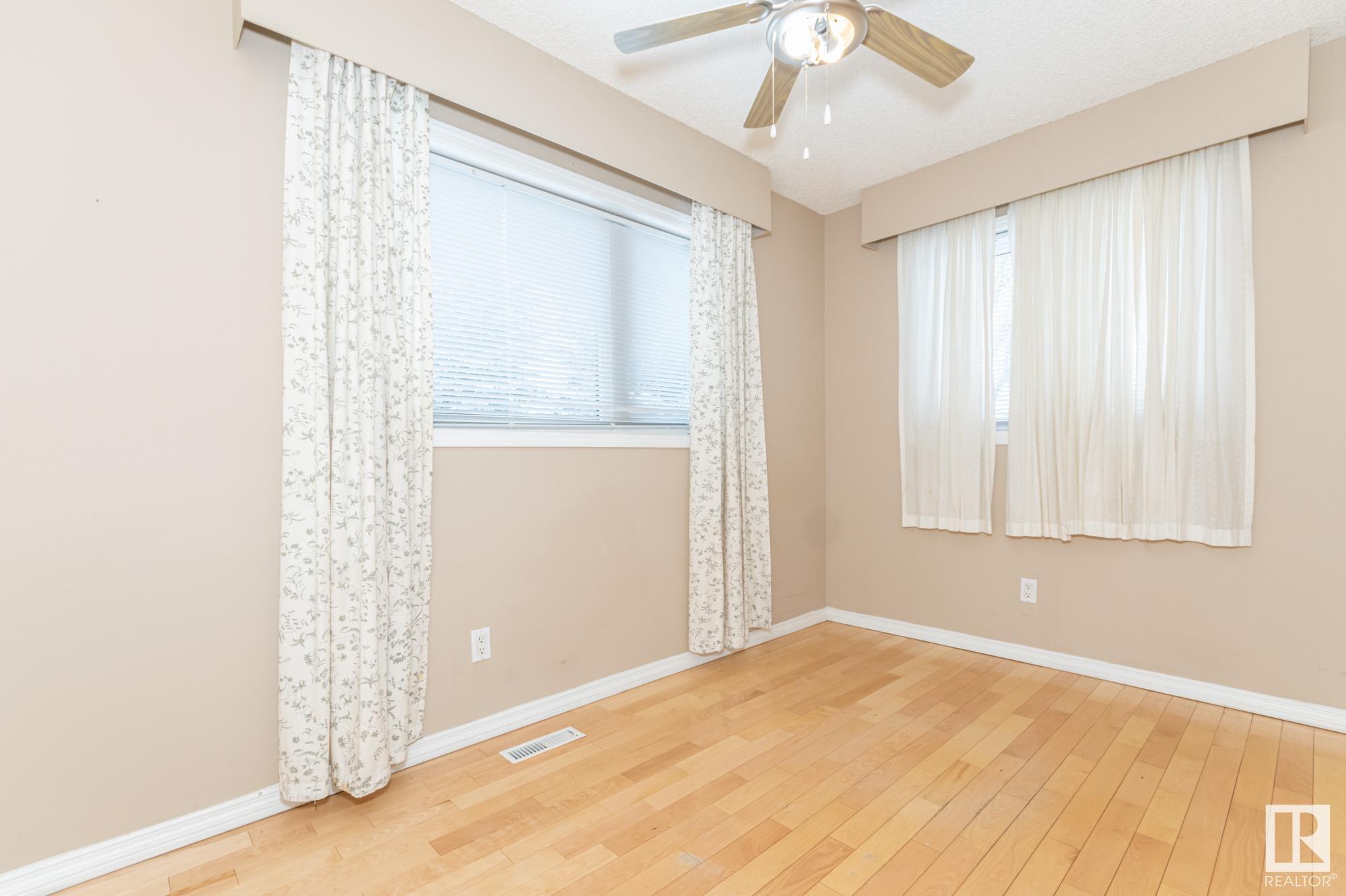     #1 160 KINGSWOOD BV , St. Albert,  ,T8N 6Z2 ;  Listing Number: MLS E4415733