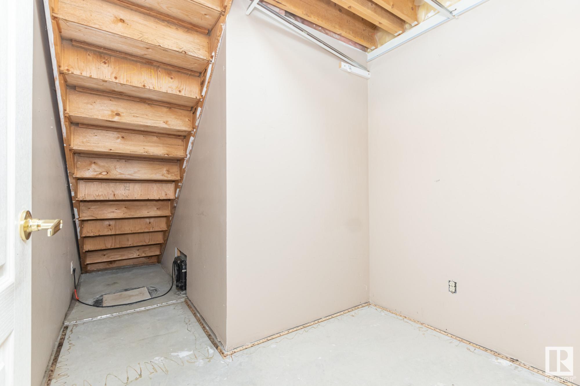      #1 160 KINGSWOOD BV , St. Albert,  ,T8N 6Z2 ;  Listing Number: MLS E4415733