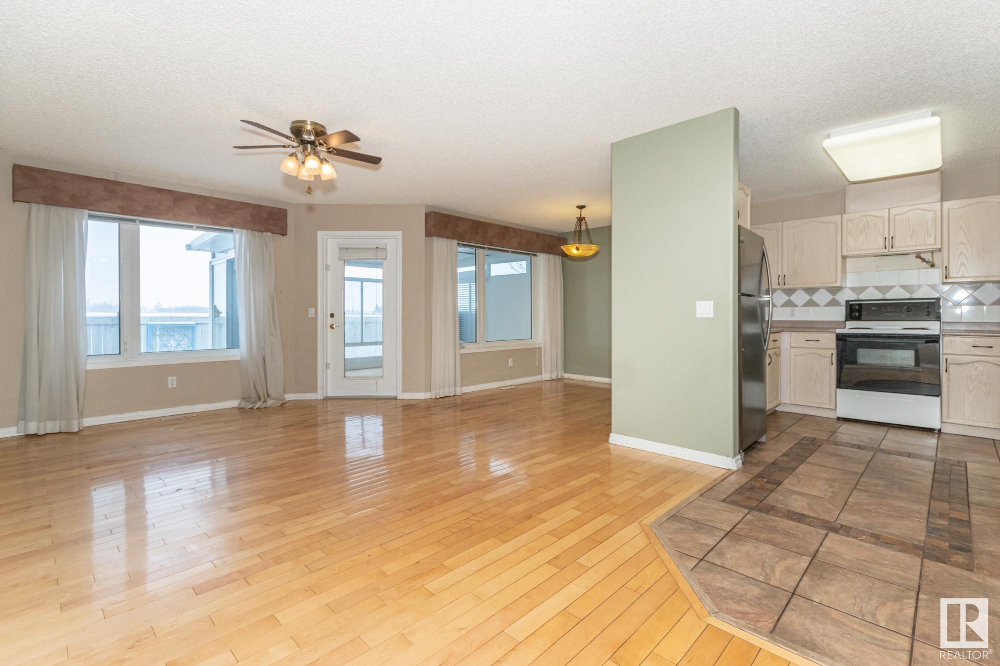      #1 160 KINGSWOOD BV , St. Albert,  ,T8N 6Z2 ;  Listing Number: MLS E4415733