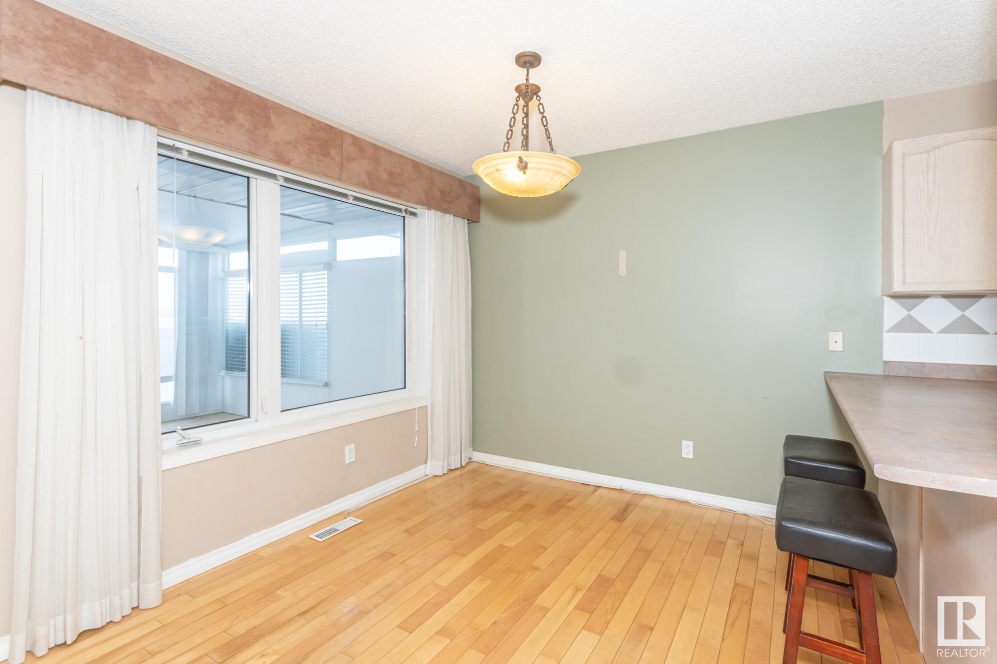      #1 160 KINGSWOOD BV , St. Albert,  ,T8N 6Z2 ;  Listing Number: MLS E4415733
