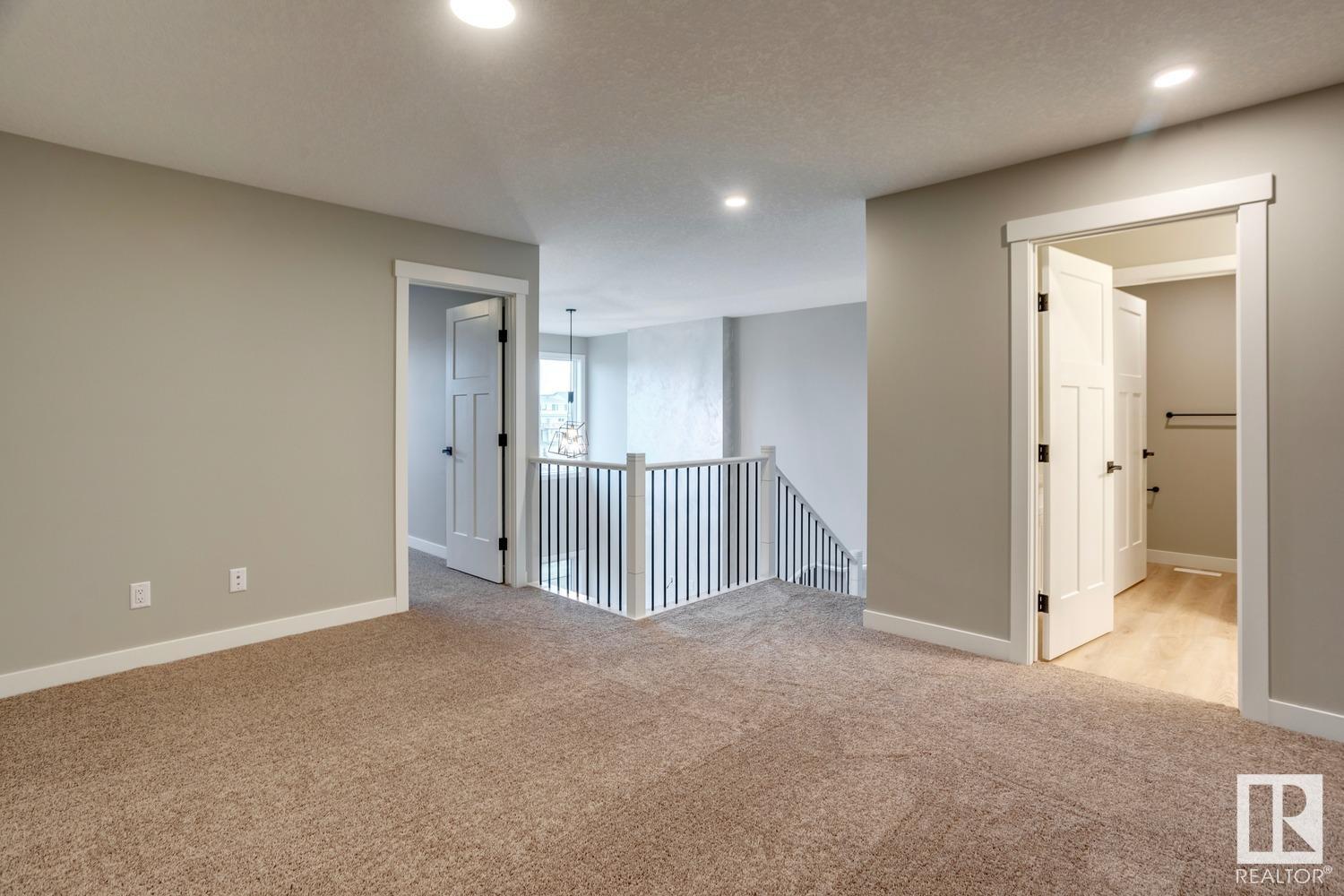      684 KINGLET BV NW , Edmonton,  ,T5S 2B9 ;  Listing Number: MLS E4415749