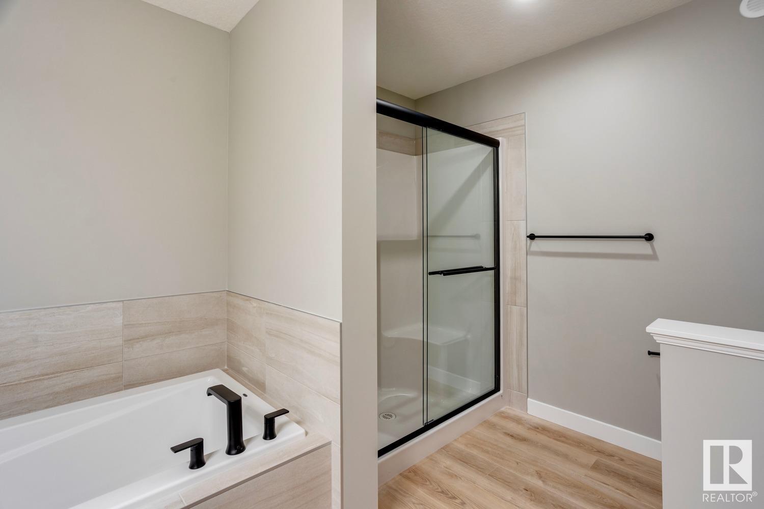      684 KINGLET BV NW , Edmonton,  ,T5S 2B9 ;  Listing Number: MLS E4415749