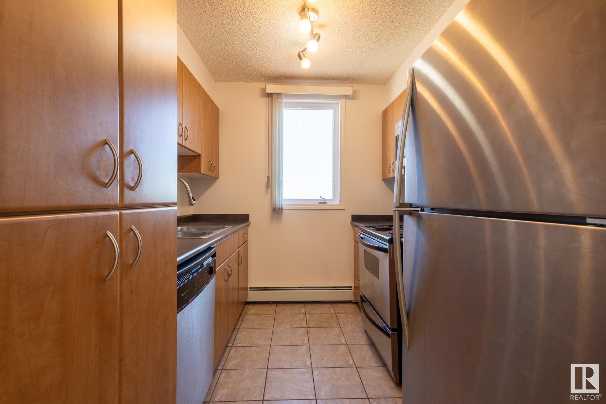      #1501 10303 105 ST NW , Edmonton,  ,T5J 5G3 ;  Listing Number: MLS E4415758