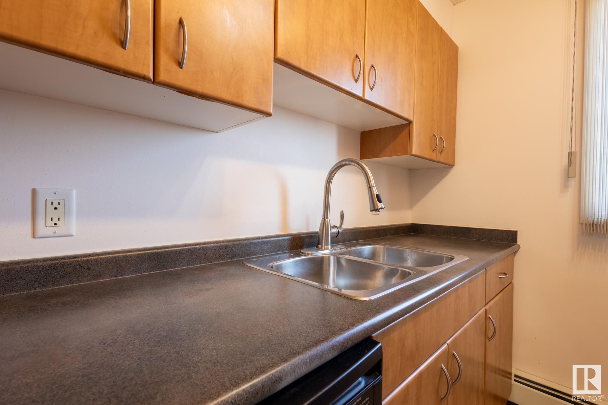      #1501 10303 105 ST NW , Edmonton,  ,T5J 5G3 ;  Listing Number: MLS E4415758