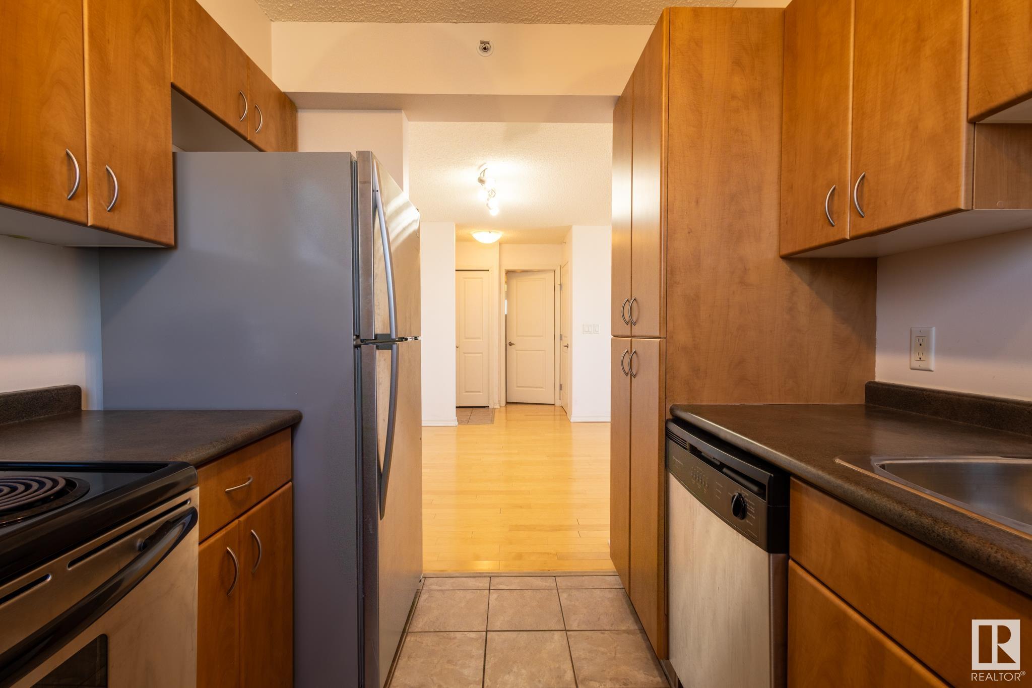      #1501 10303 105 ST NW , Edmonton,  ,T5J 5G3 ;  Listing Number: MLS E4415758