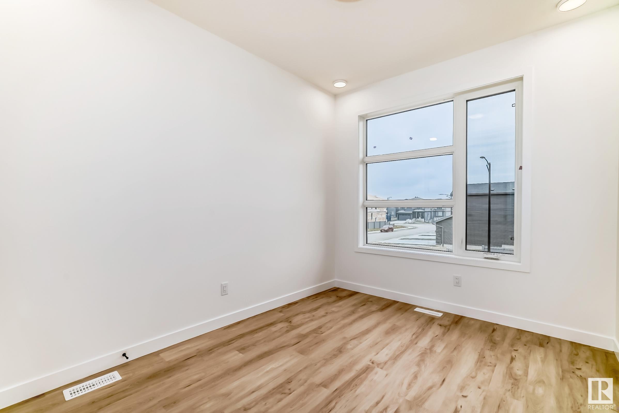      5828 Kootook LI SW , Edmonton,  ,T6W 4Z6 ;  Listing Number: MLS E4415763